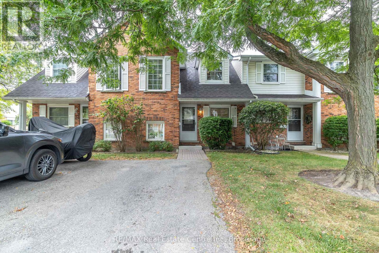 74 129 Victoria Rd N, Guelph, ON N1E 2J8