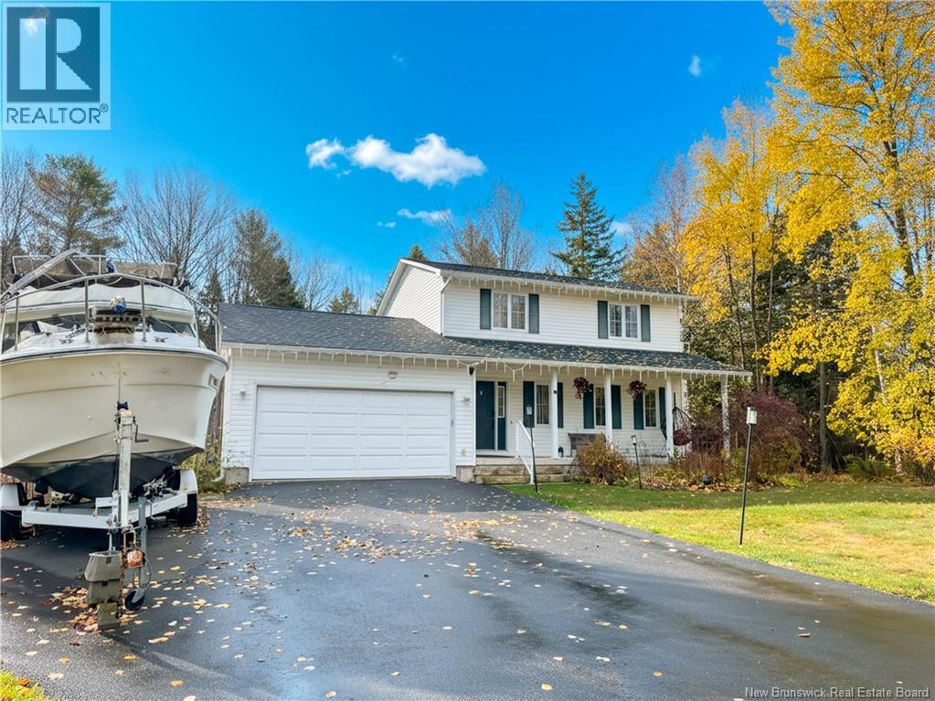 75 Cameron Dr, Burton, NB E2V 3G4