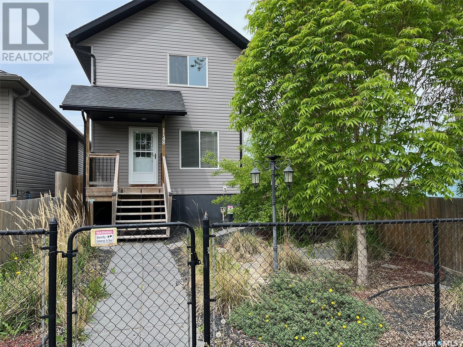 1148 Wallace St, Regina, SK S4N 3Y9