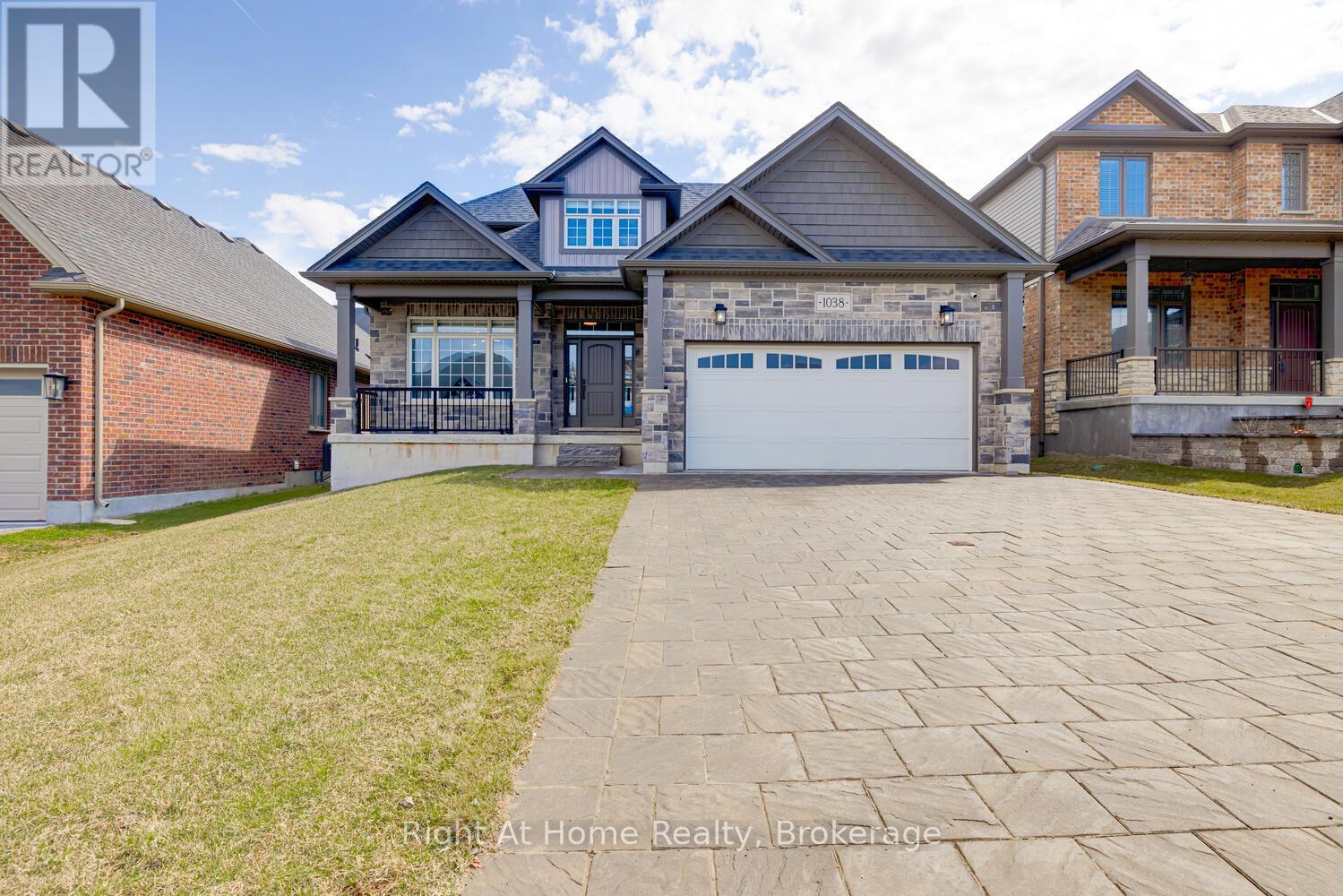 1038 Trailsway Ave, London, ON N6K 0J2