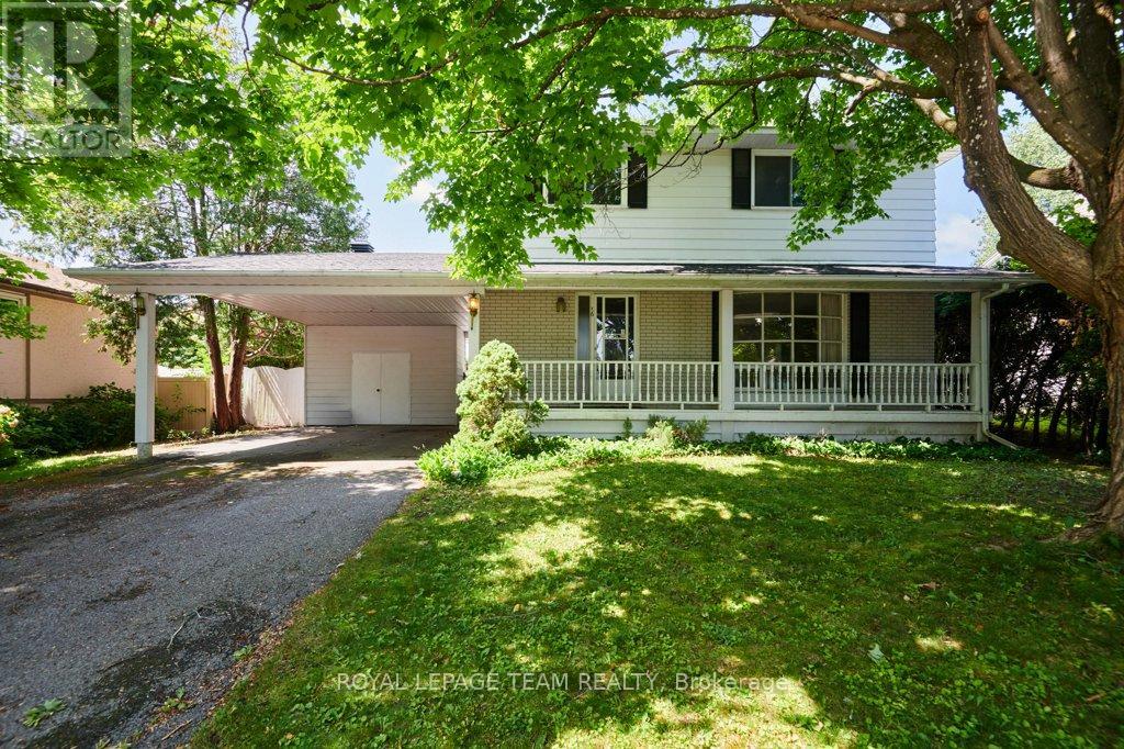 16 Keewatin Cres, Ottawa, ON K2E 6Z1