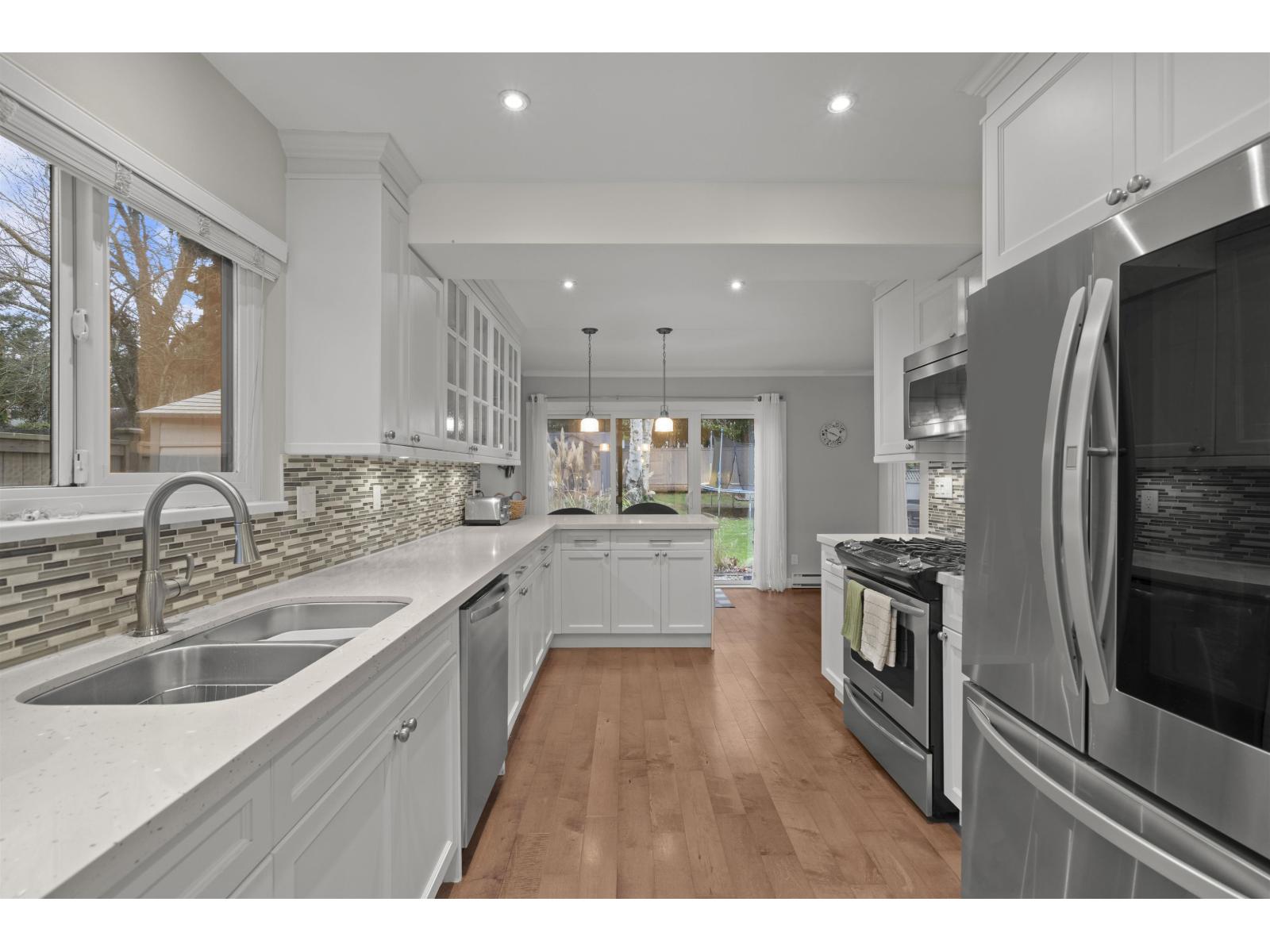 15 Avenue Unit 13507, Surrey, BC V4A 5H4