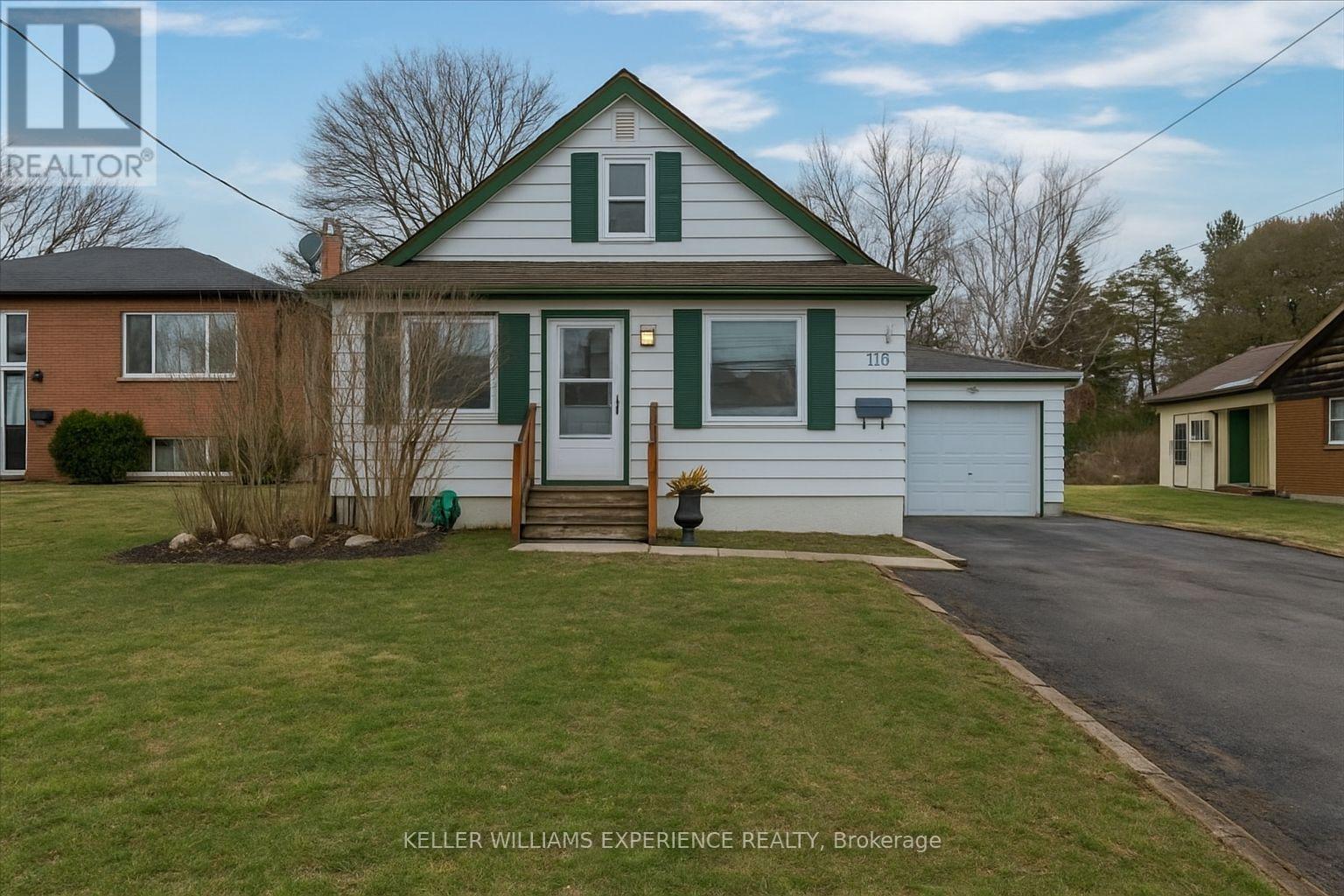 116 Huronia Rd, Barrie, ON L4N 4E9