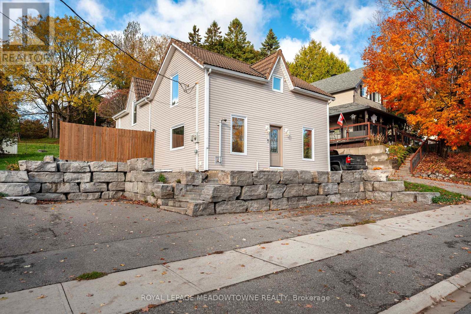 34 Crozier St, East Luther Grand Valley Grand Valley, ON L0N 1G0