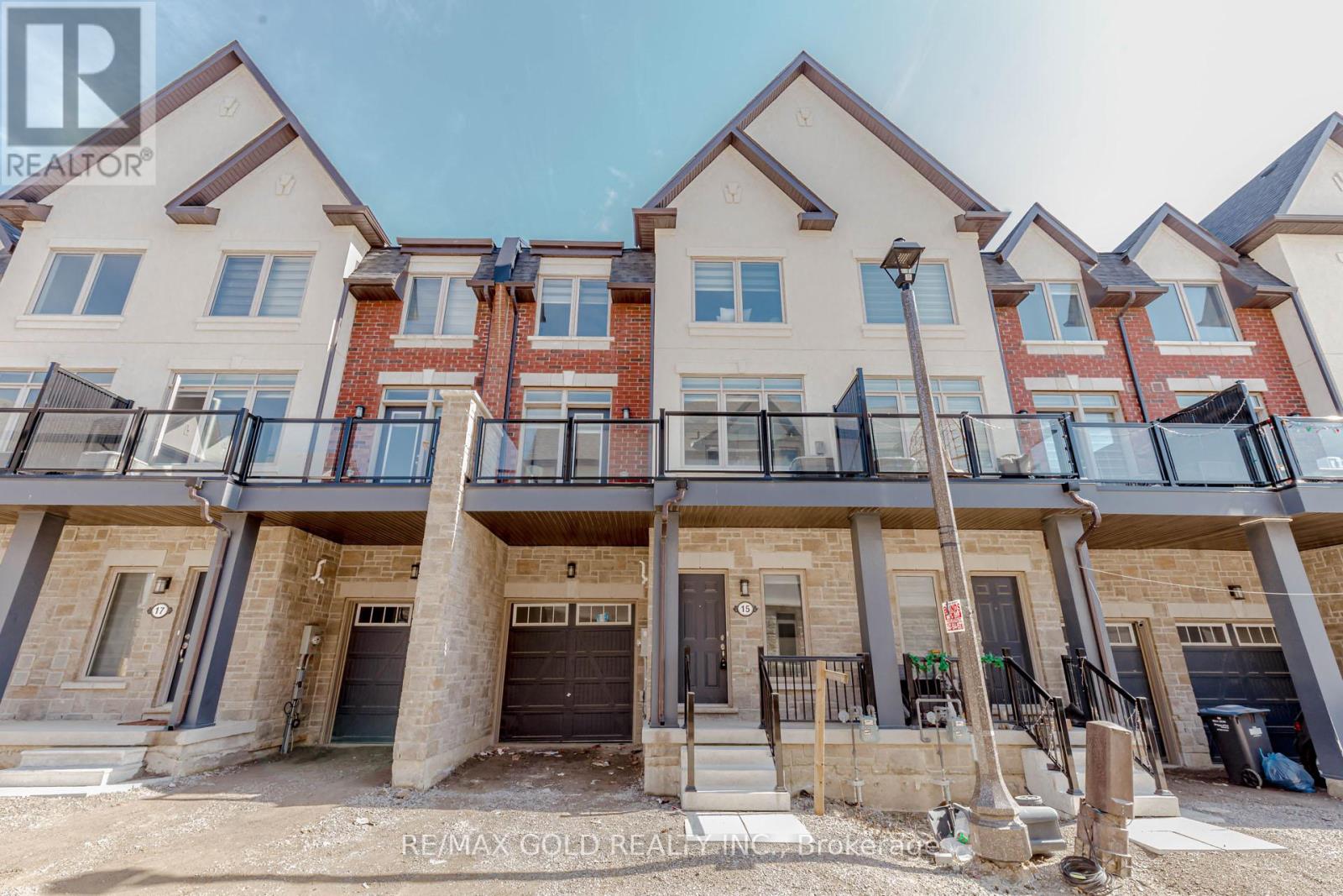 15 Tiveron Ave, Caledon, ON L7C 4L4
