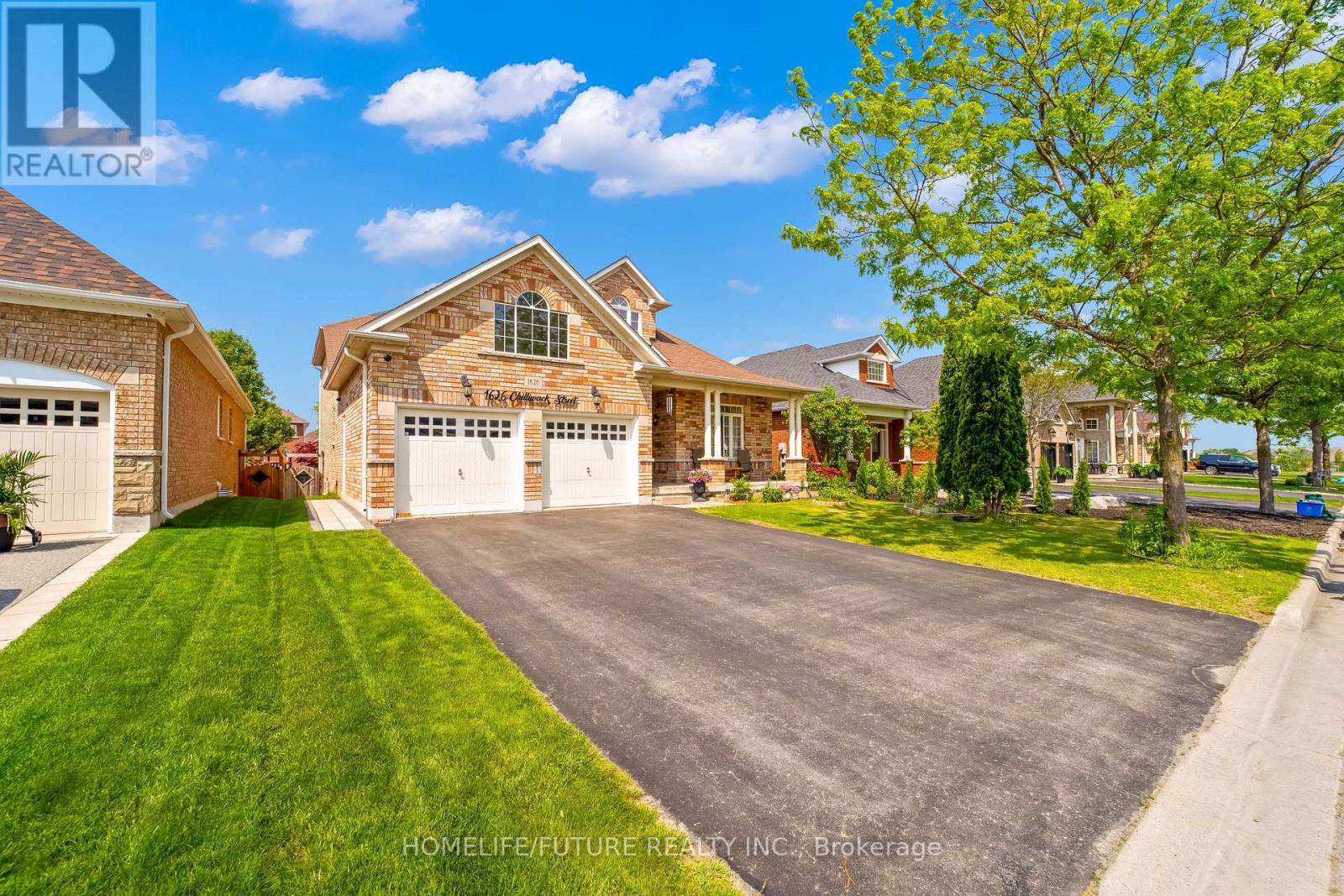 1626 Chilliwack St, Oshawa, ON L1K 0C4