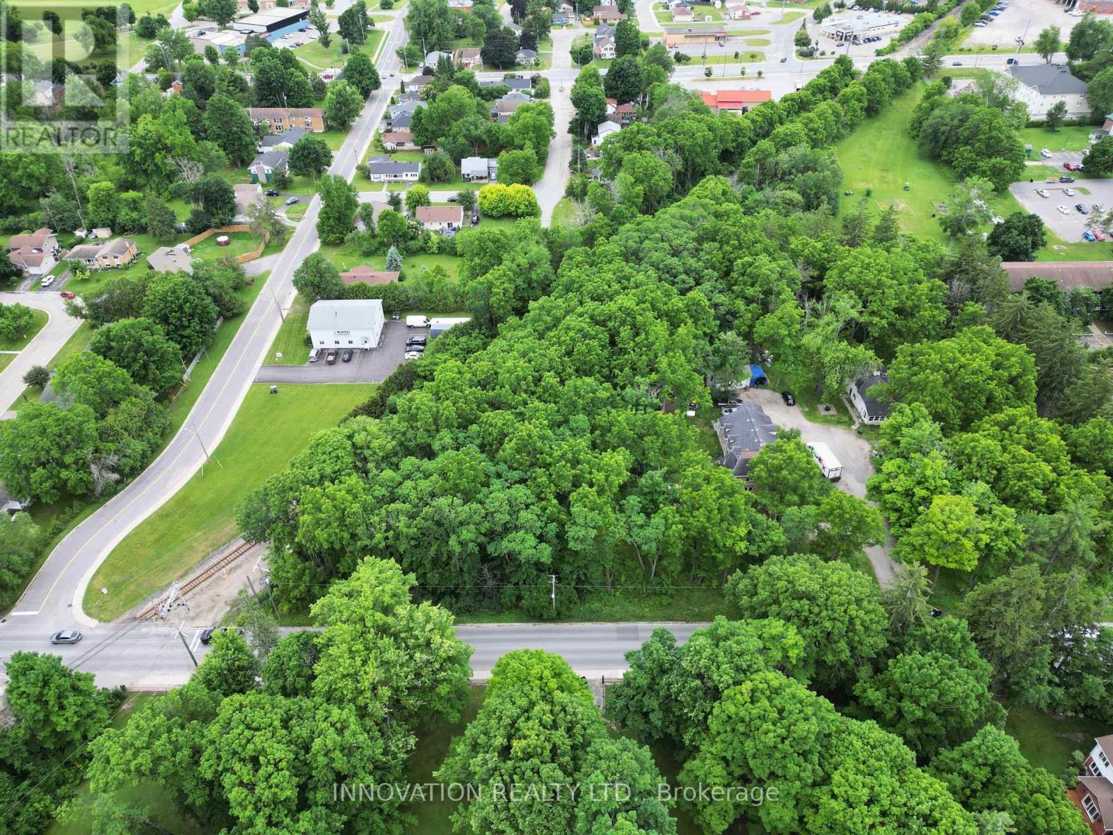 58 Drummond St W, Perth, ON K7H 2K4
