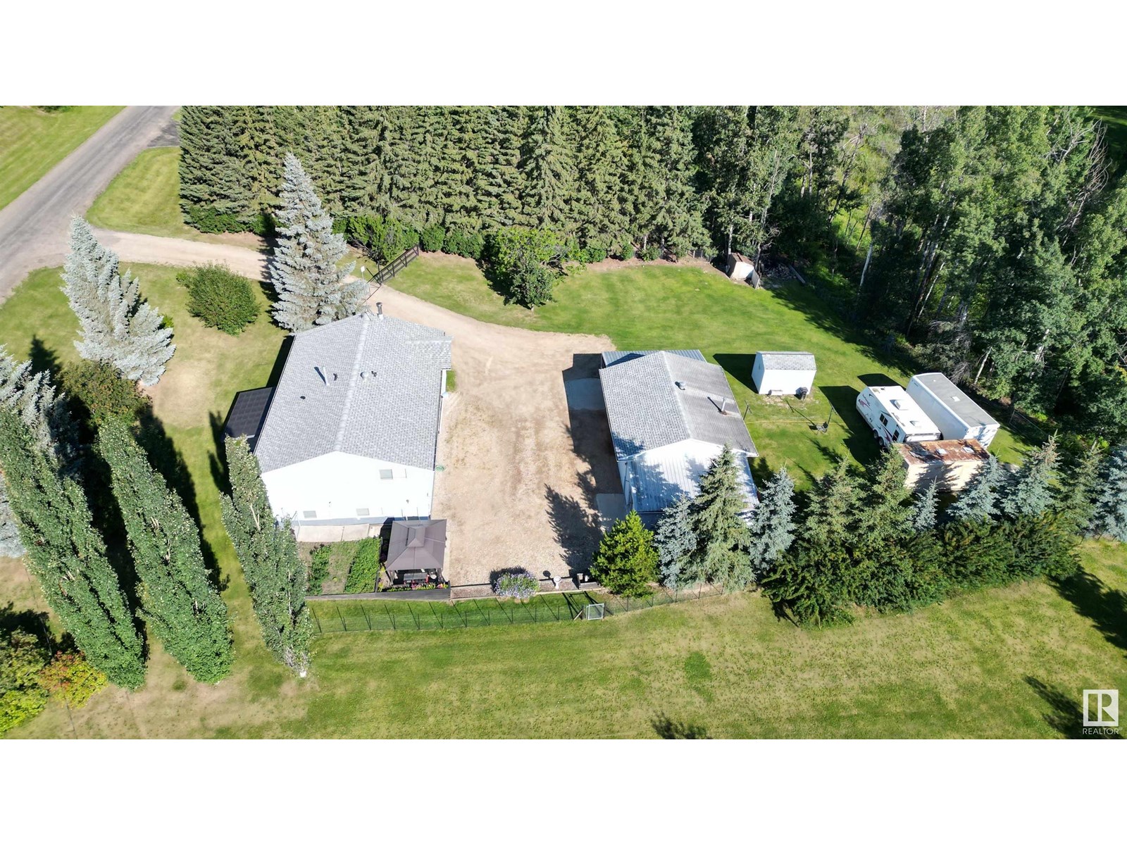 2228 Parkland Dr #4, Rural Parkland County, AB T7Y 2L2