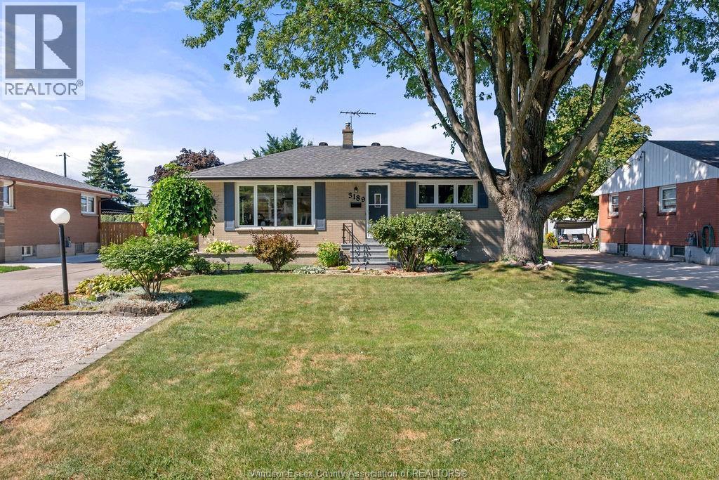 3189 Woodlawn Ave, Windsor, ON N8W 2H8