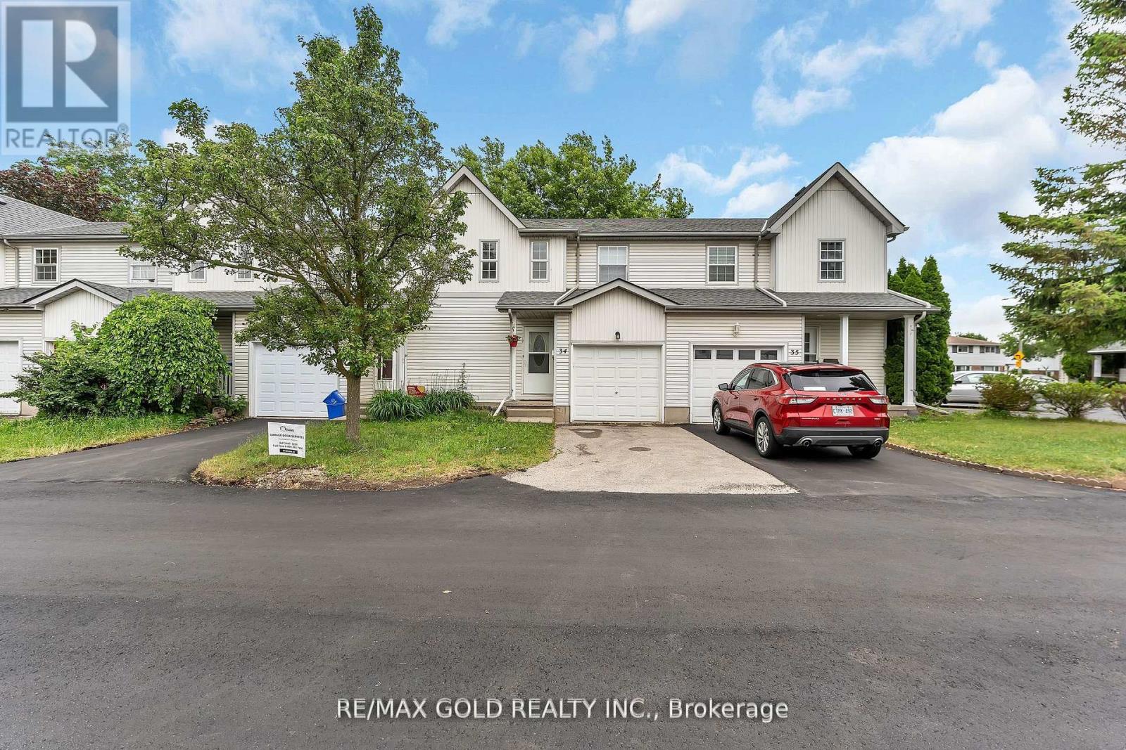 34 90 Mooregate Cres, Kitchener, ON N2M 5P7