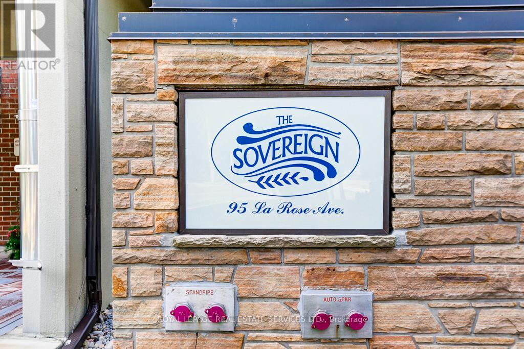 704 95 La Rose Ave, Toronto, ON M9P 3T2