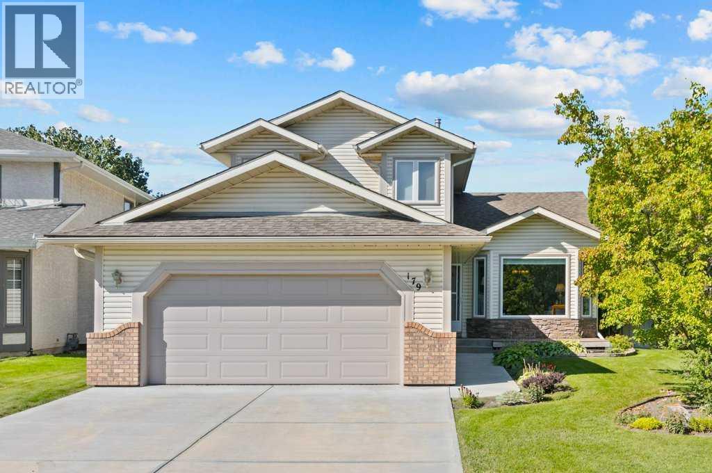 179 Douglasbank Dr SE, Calgary, AB T2Z 1X7