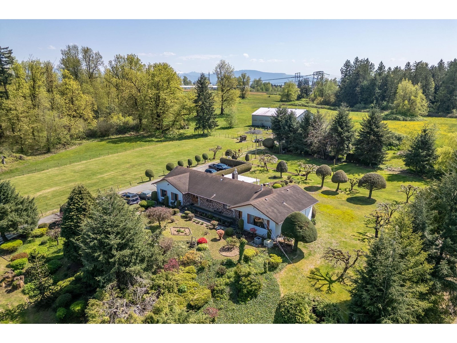 29224 Downes Rd, Abbotsford, BC V4X 1S4