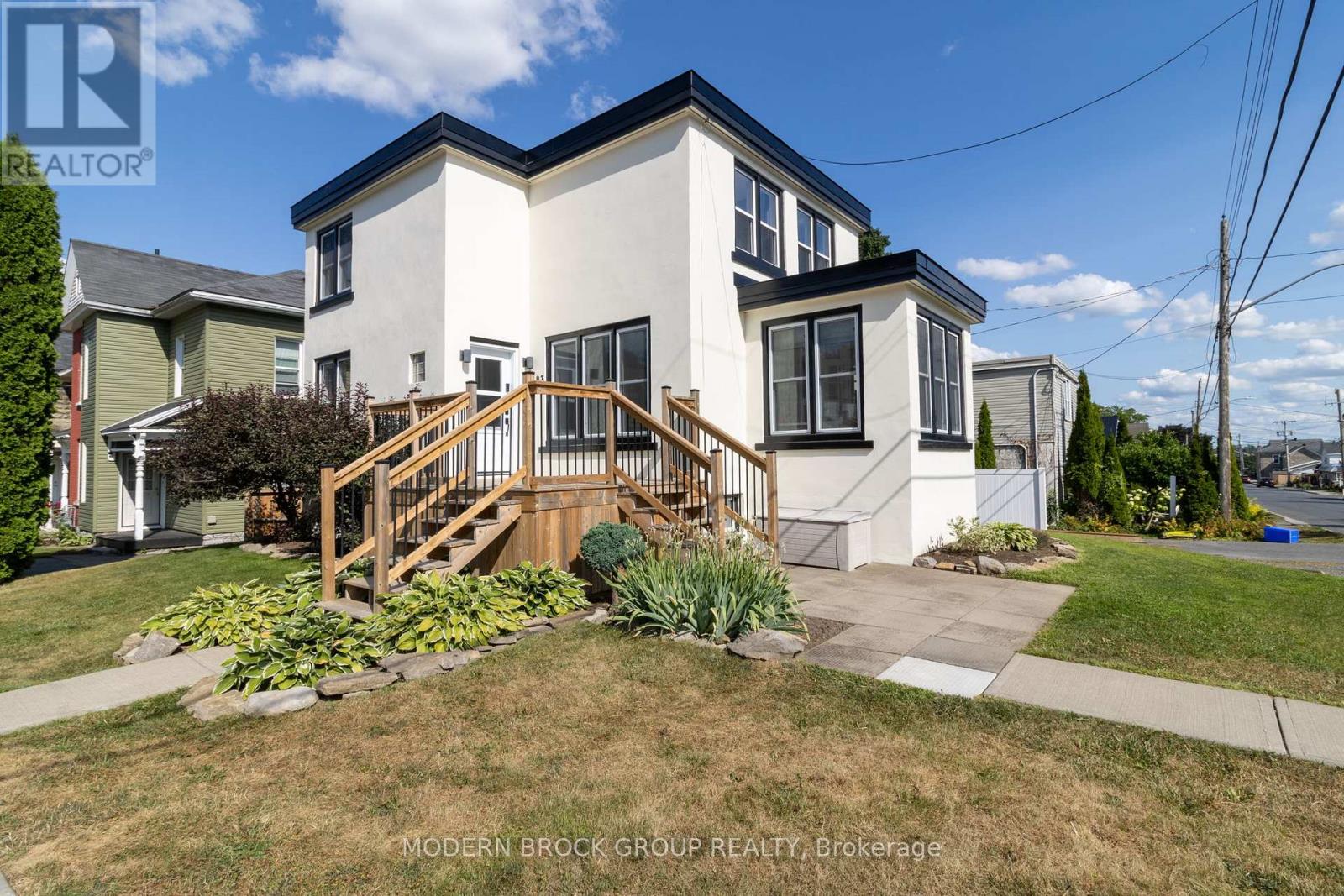 493 Dibble St W, Prescott, ON K0E 1T0