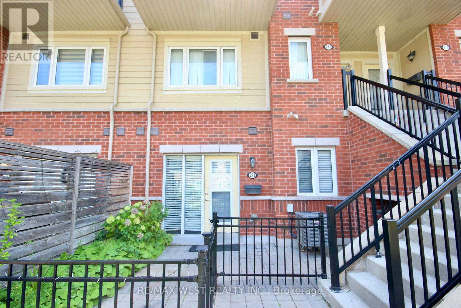 273 250 Sunny Meadow Blvd, Brampton, ON L6R 3Y6