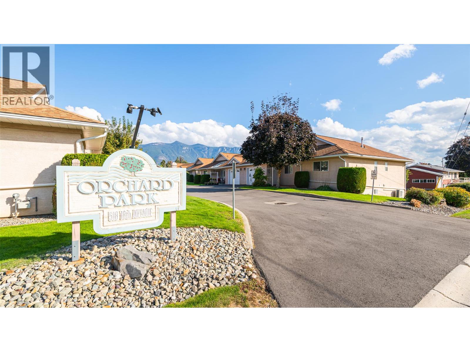 518 18th Avenue Unit 10, Creston, BC V0B 1G0