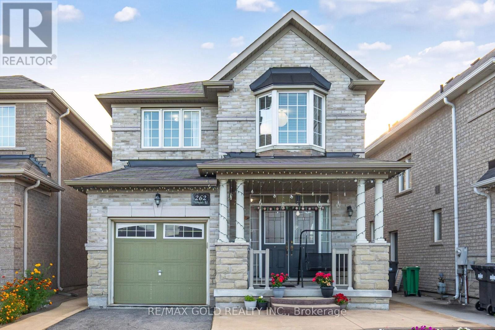 262 Thorndale Rd, Brampton, ON L6P 3H2