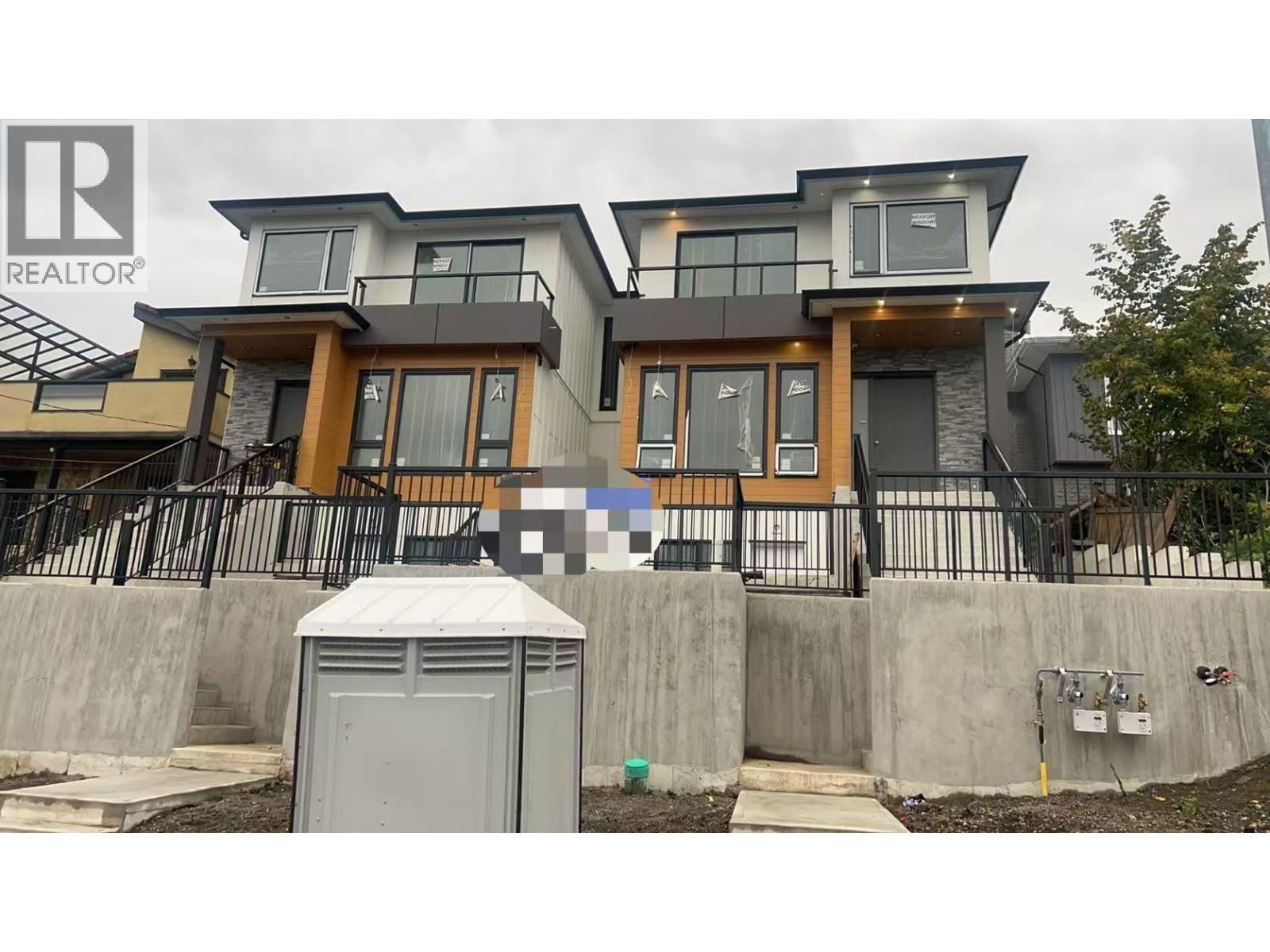 5389 Patrick St, Burnaby, BC V5J 3B2
