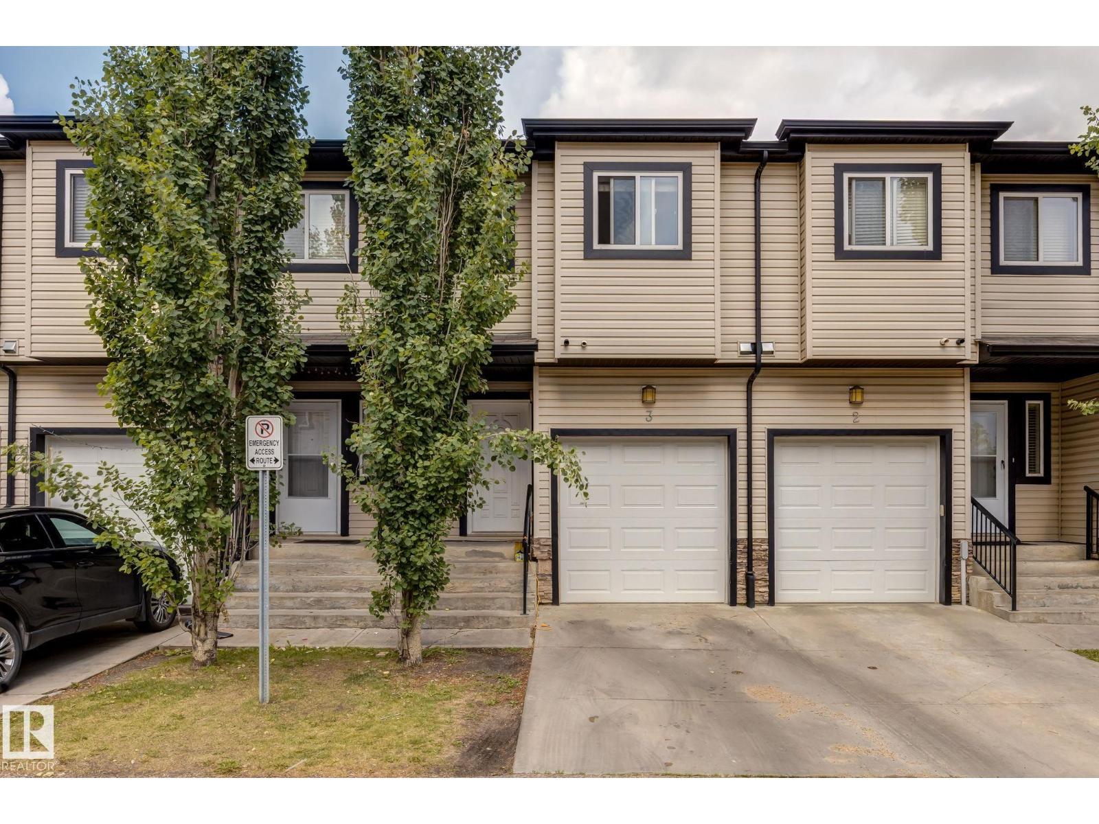 1820 34 Avenue Northwest #3, Edmonton, AB T6T 0N9
