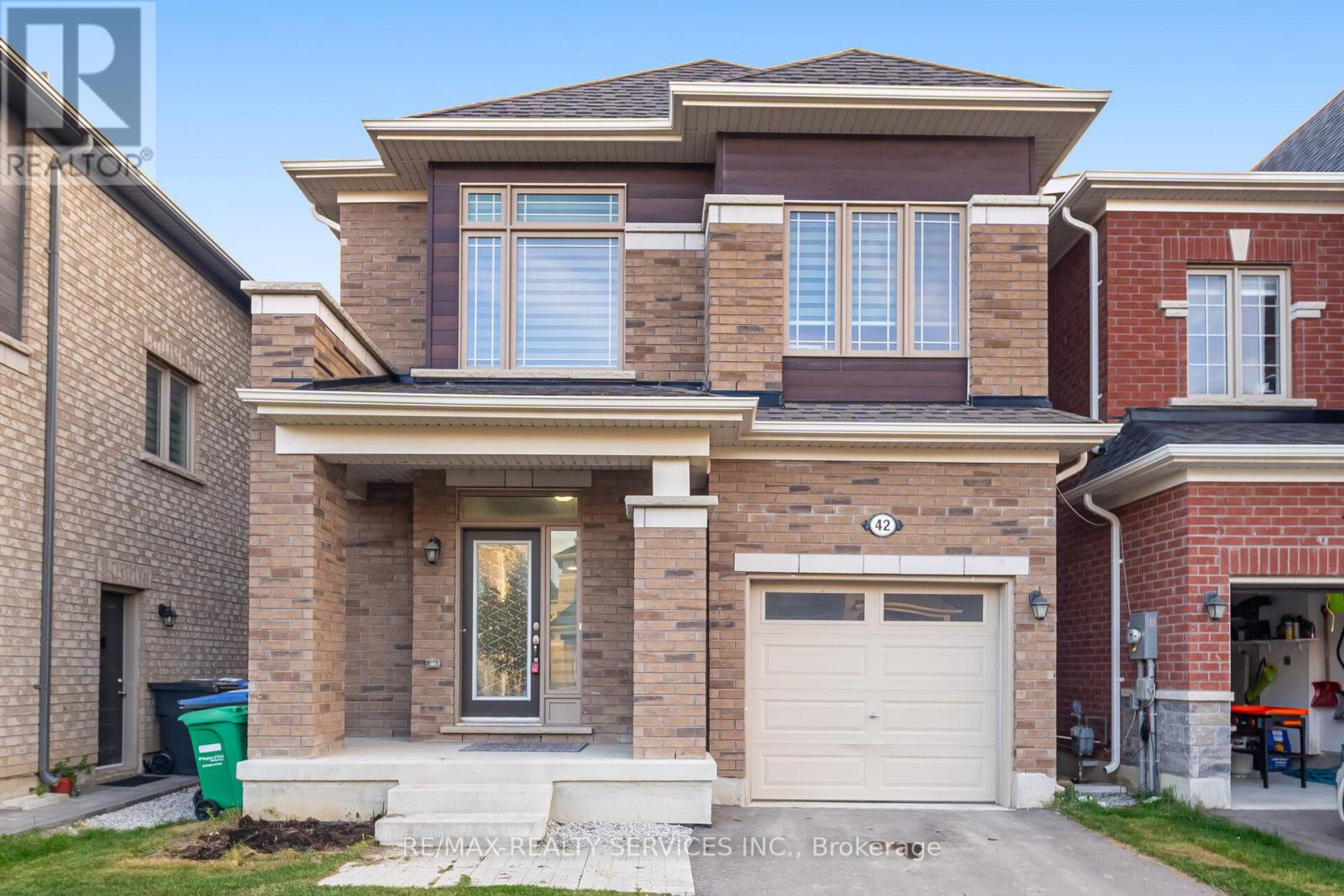 42 Thornvalley Ter, Caledon, ON L7C 4H9