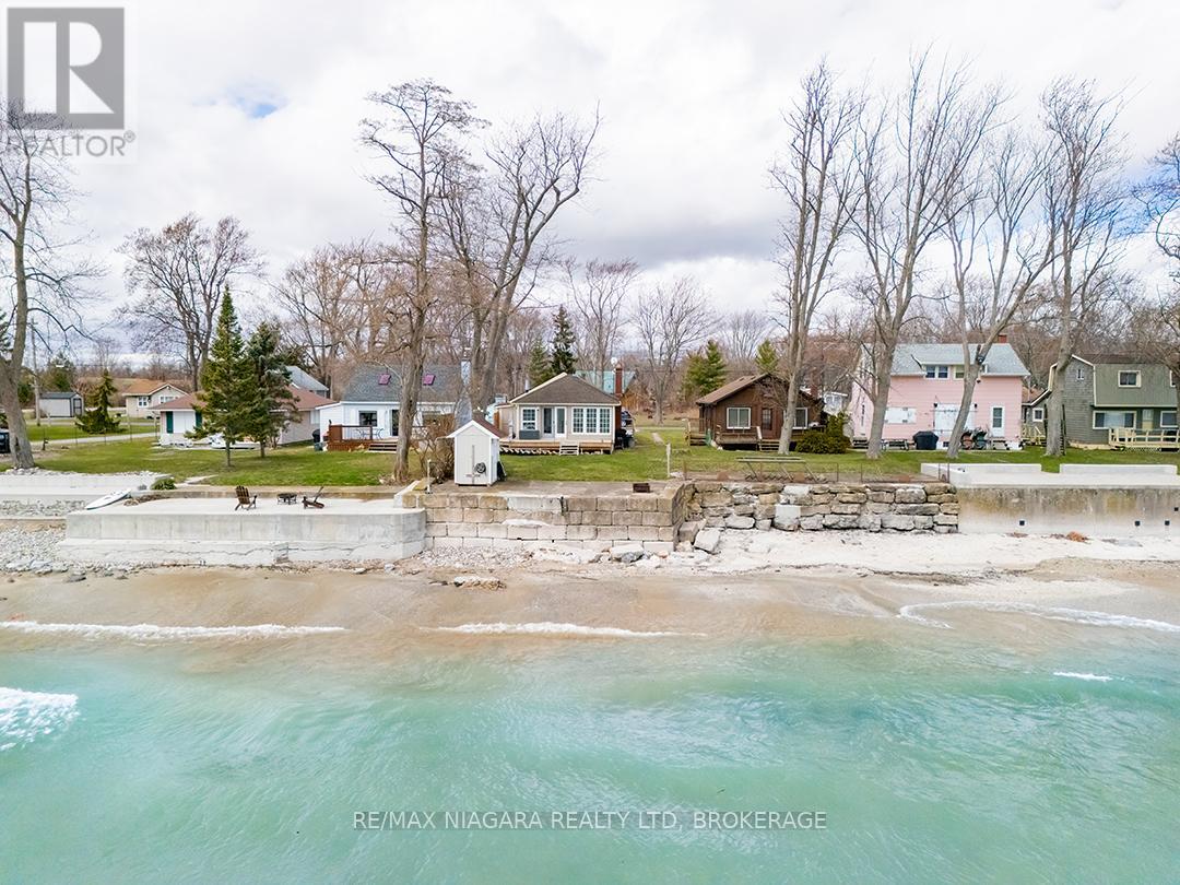 11161 Churchill Ave, Wainfleet, ON L3K 5V4
