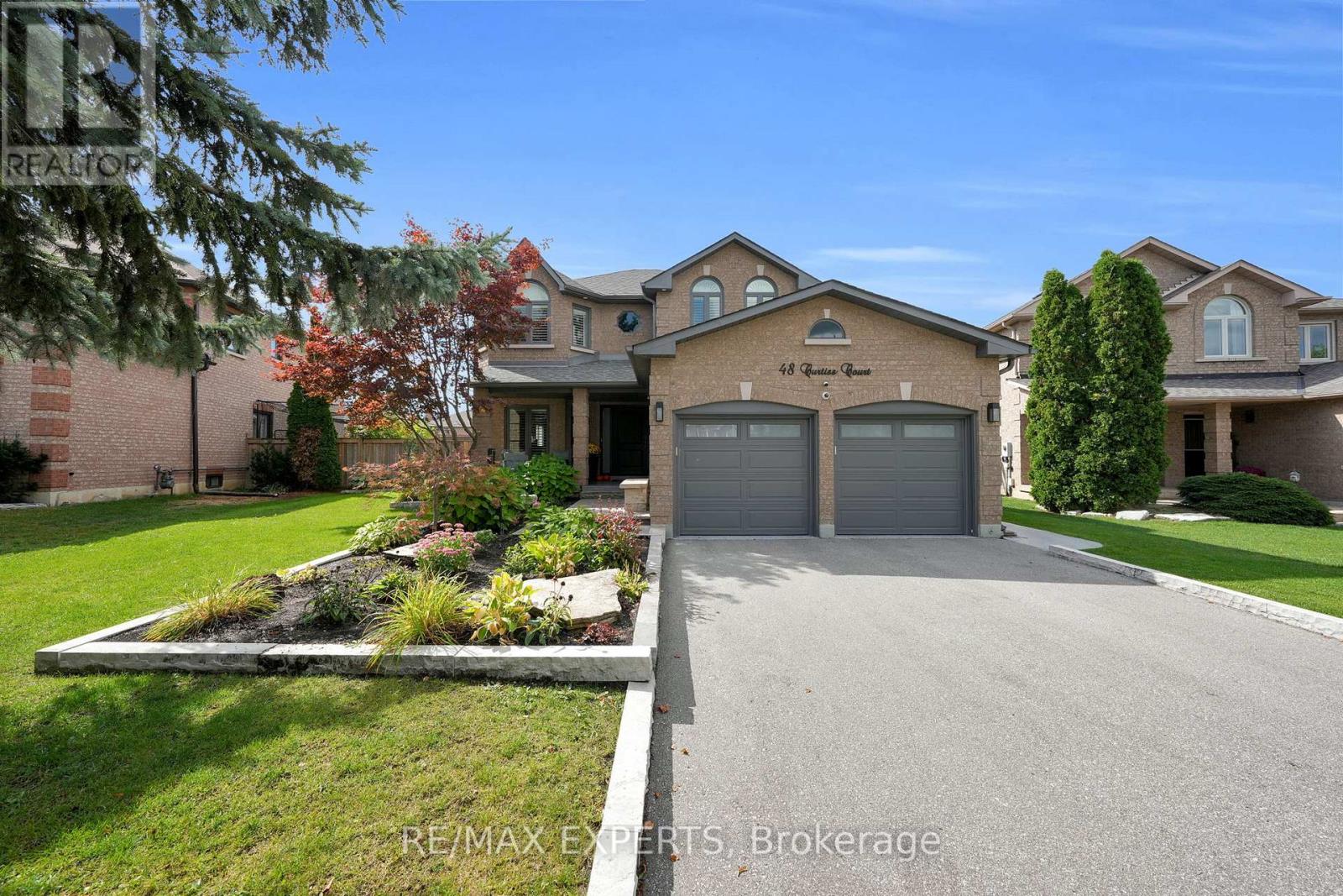 48 Curtiss Ct, Vaughan Maple, ON L6A 1Y4