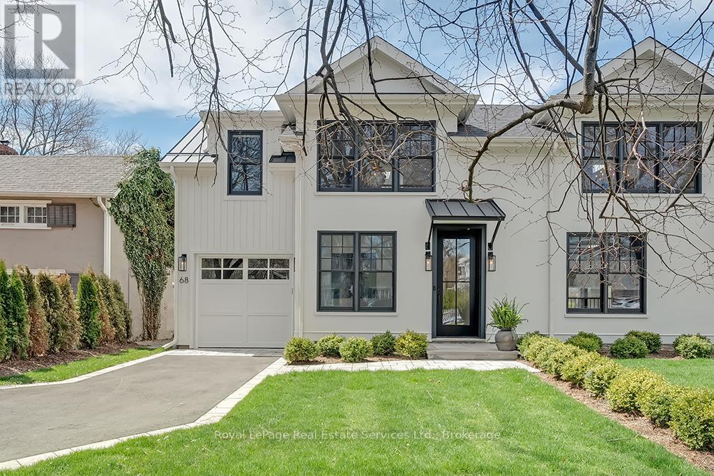 68 Navy St, Oakville, ON L6J 2Y9