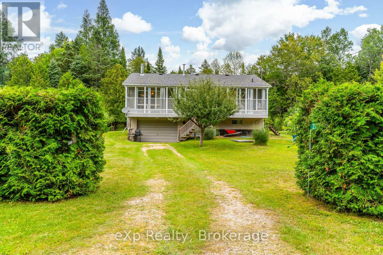 27 Bell Dr, Northern Bruce Peninsula, ON N0H 1X0