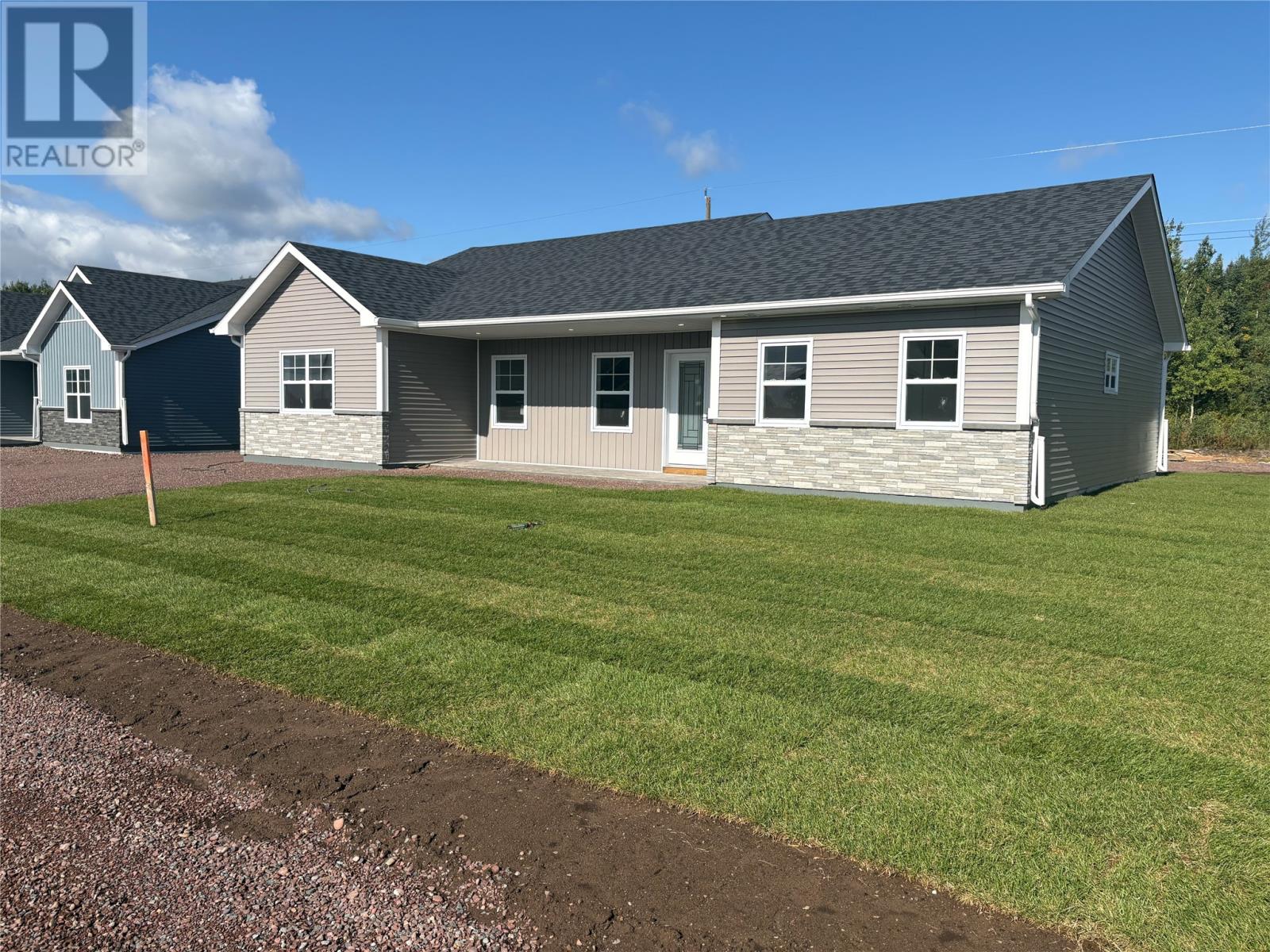 46 Mcdonald Cres, Bishop's Falls, NL A0H 1C0