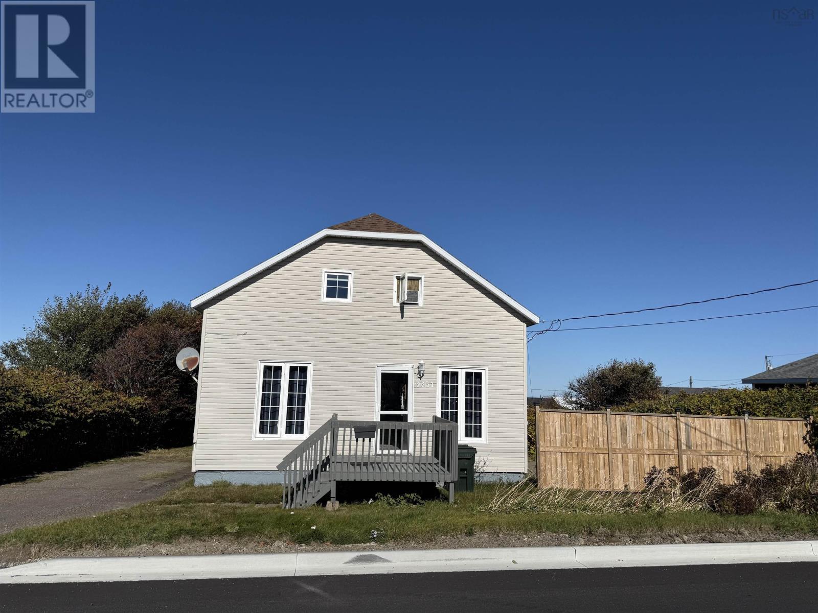 3351 Veniot Ave, New Waterford, NS B1H 2R7