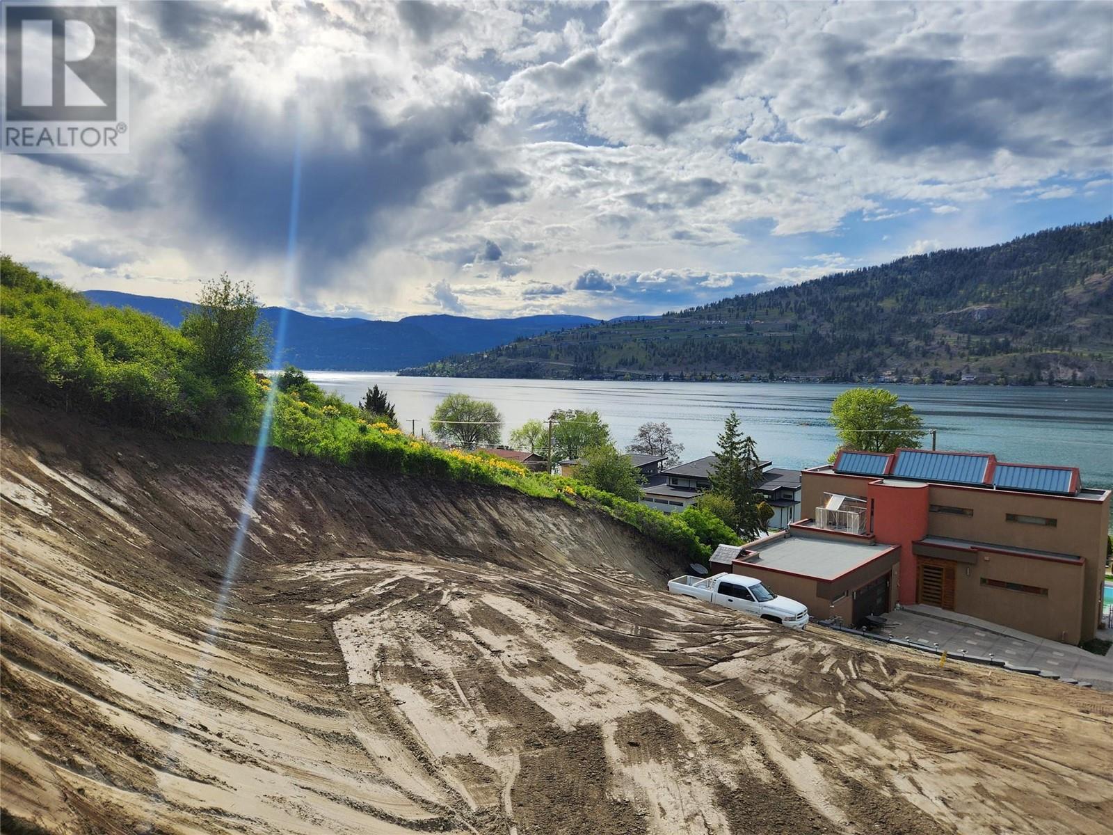 8164 Okanagan Landing Rd, Vernon, BC V1H 1J4