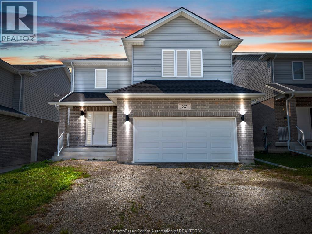 87 Warwick Dr, Chatham, ON N7M 0V1