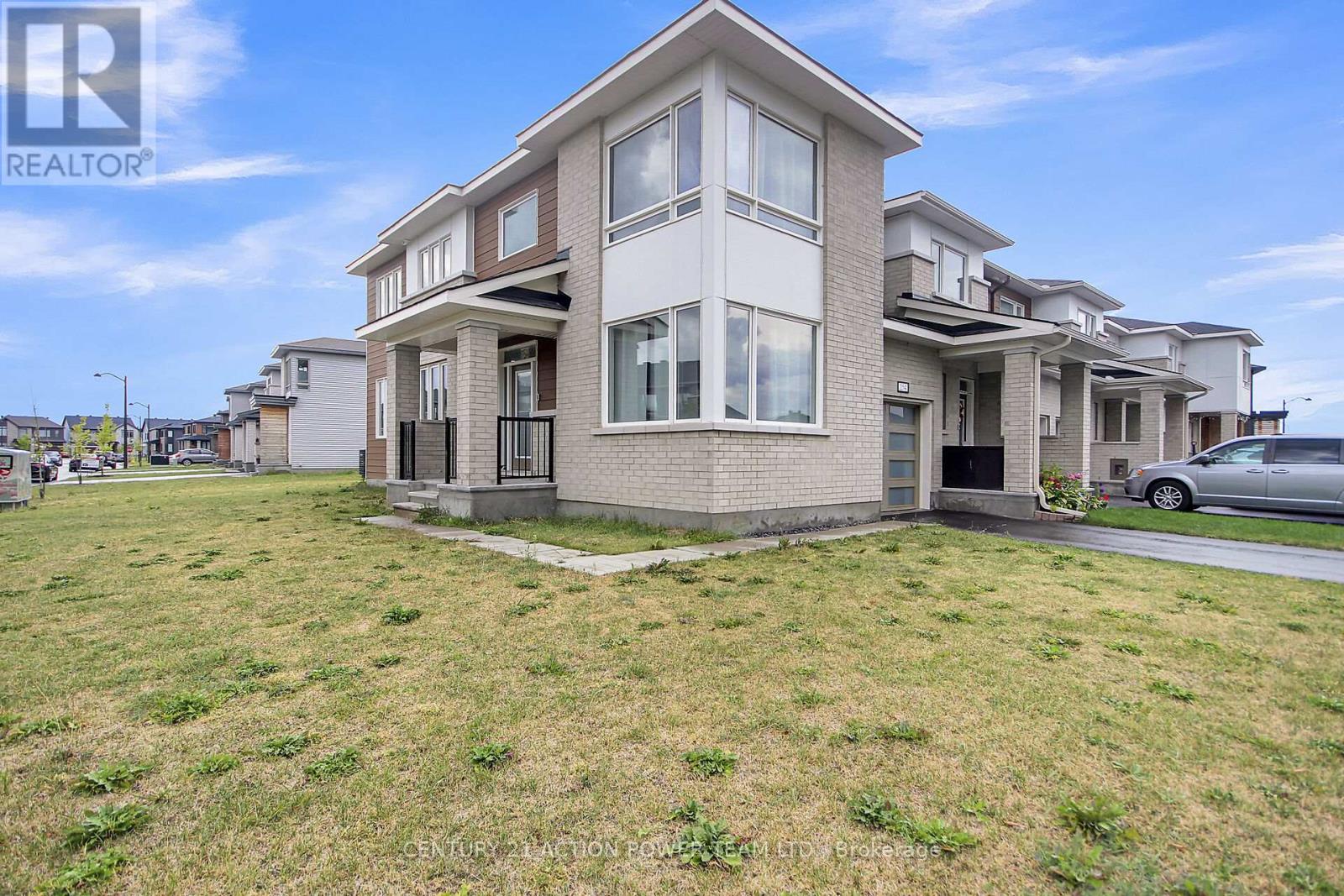 254 Ormiston Cres, Ottawa, ON K2J 7E4