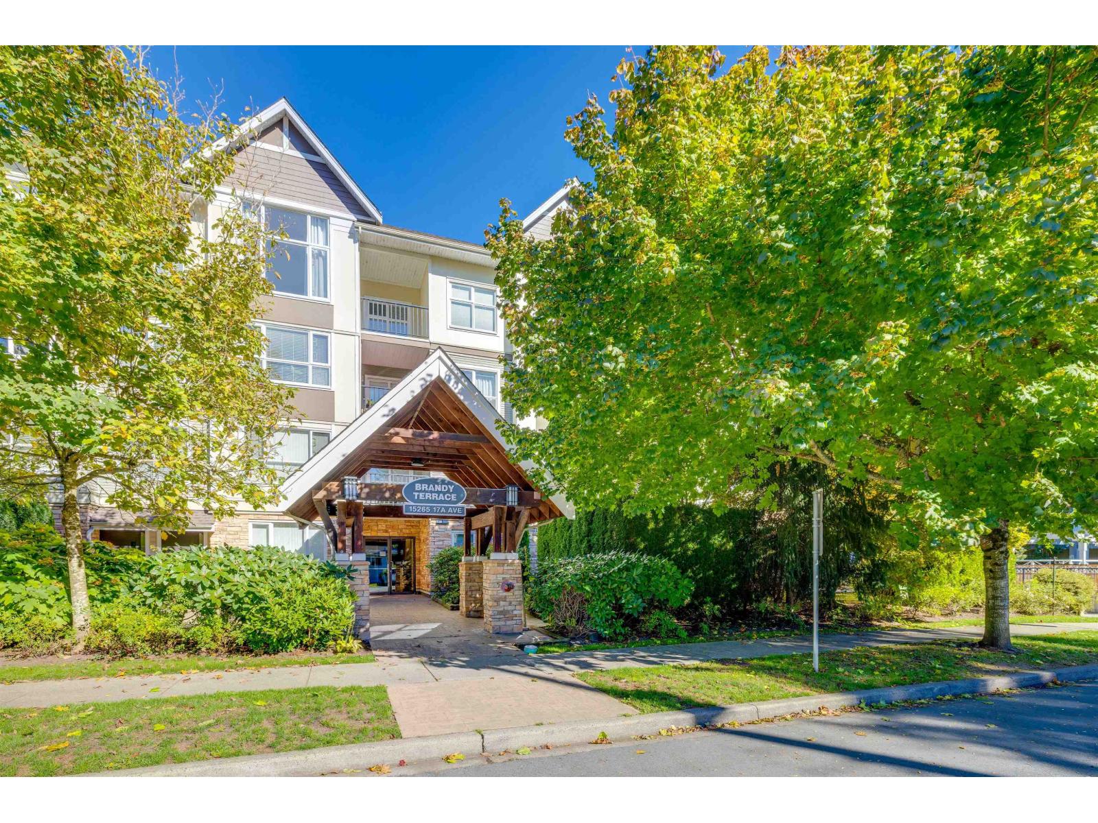 15265 17a Avenue Unit 305, Surrey, BC V4A 1V4
