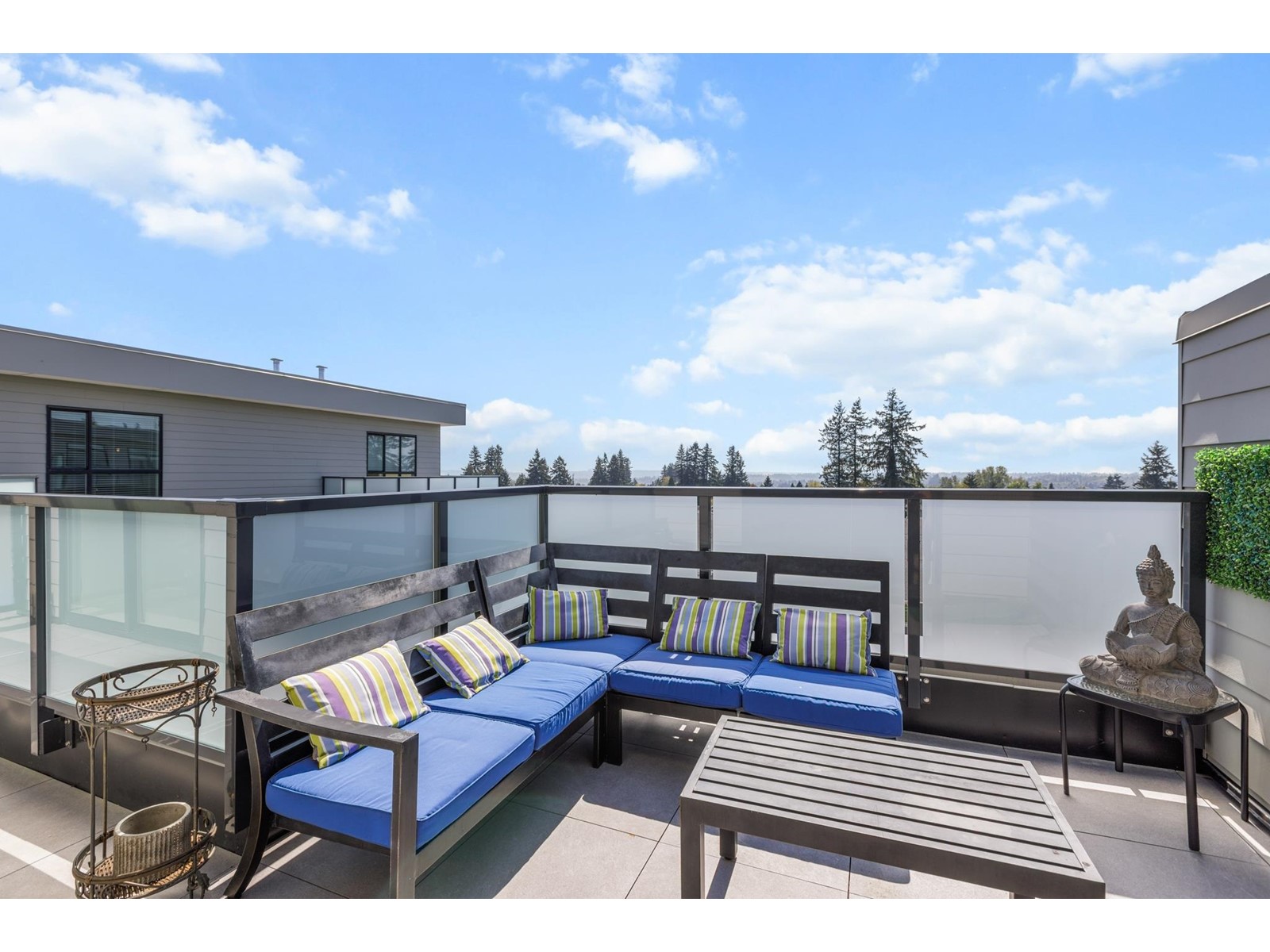 15738 85 Avenue Unit 622, Surrey, BC V4N 6Y1