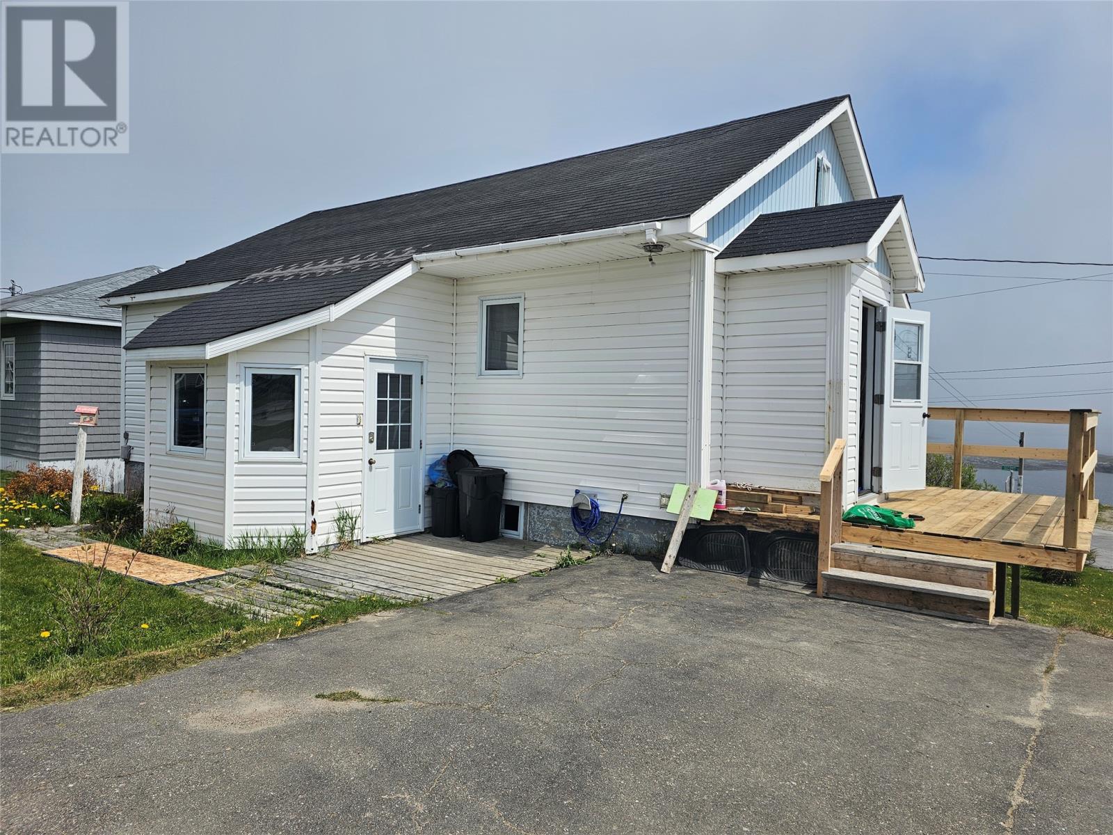 2 First Ave, Channel-Port aux Basques, NL A0M 1C0