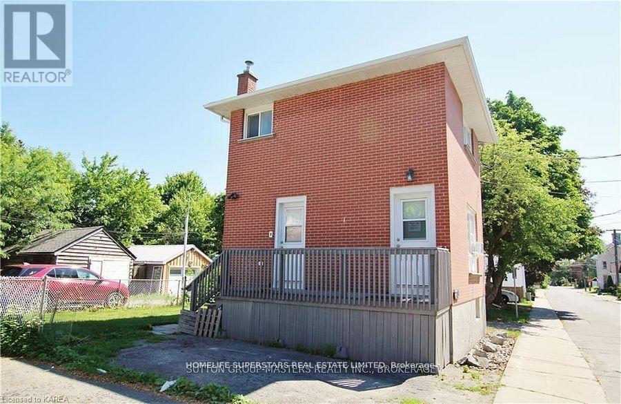 275 Raglan Rd N, Kingston East Of Sir John A. Blvd, ON K7K 1L7