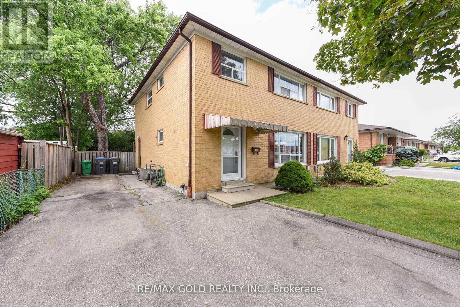 3507 Laddie Cres, Mississauga, ON L4T 1N2