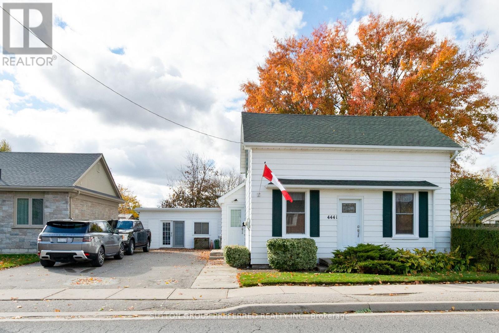 4441 Colonel Talbot Rd, London, ON N6P 1B6