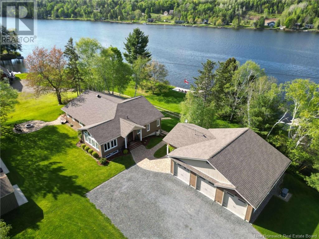 19 Ferris Rd, Red Rapids, NB E7H 2A1
