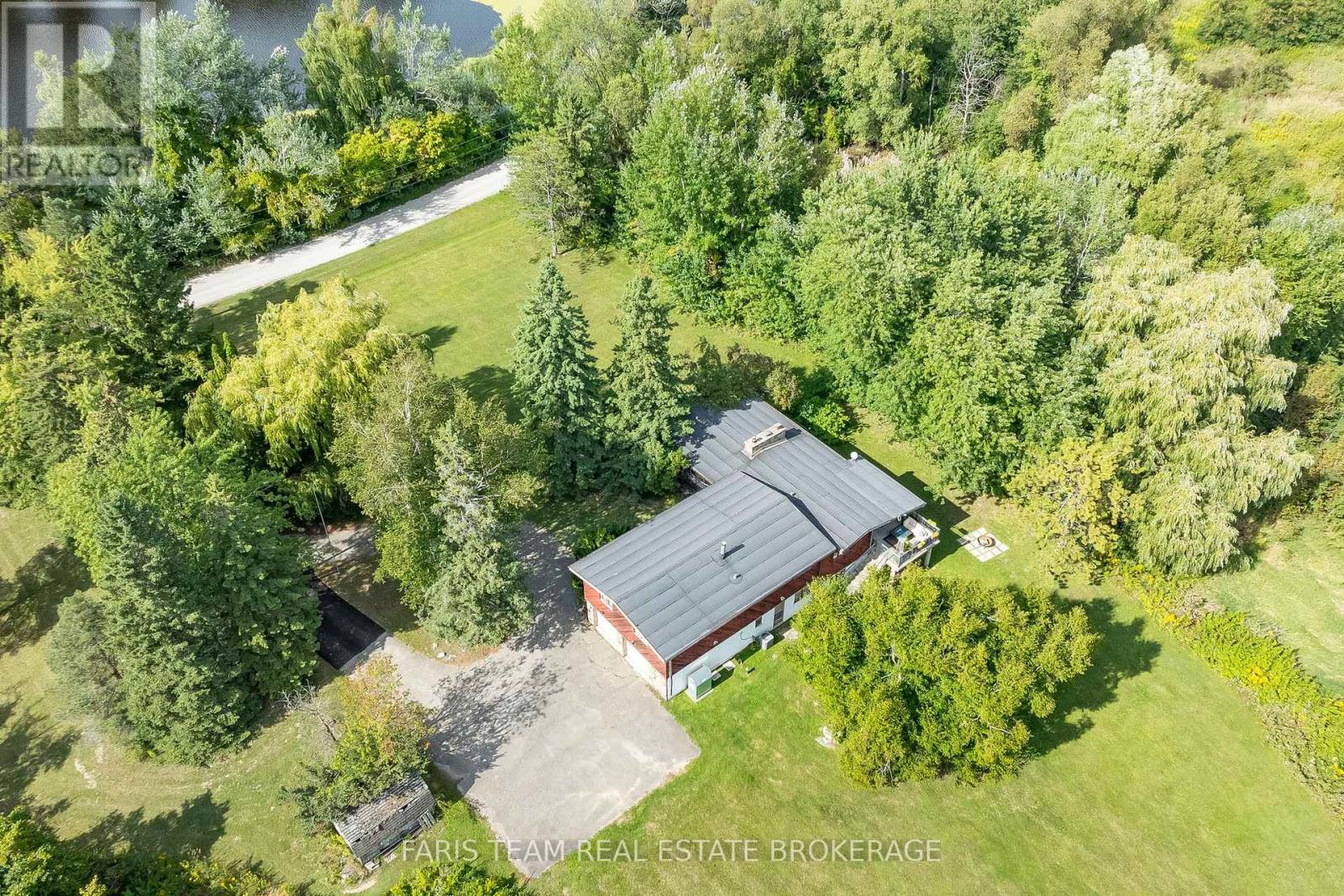 175 S Summit Farm Rd, King, ON L7B 1J8