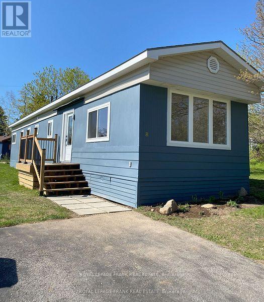 8 Bensley Dr, Oro-Medonte, ON L3V 6H1