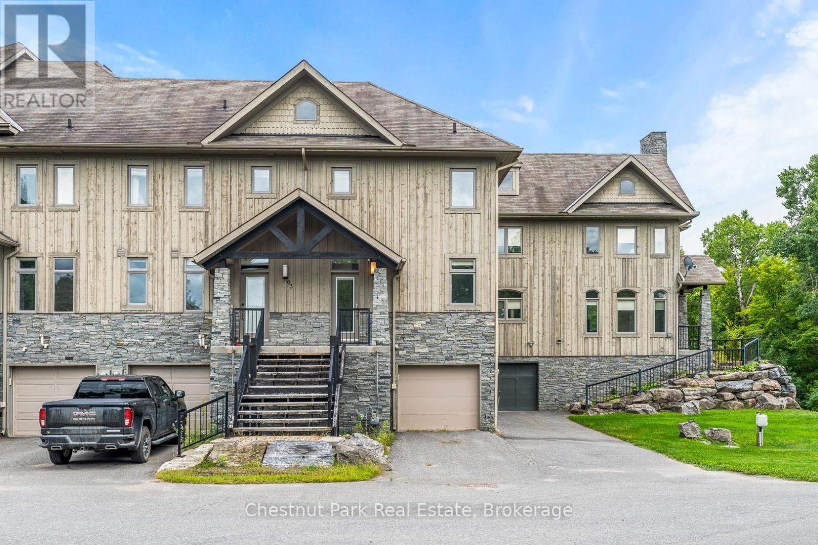 65 Rockmount Cres, Gravenhurst, ON P1P 0A2