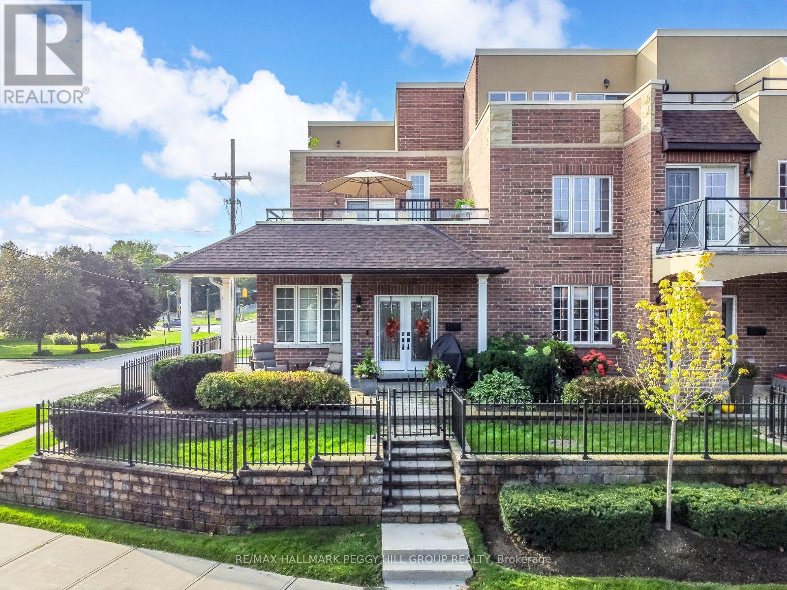 27 White Oaks Rd, Barrie, ON L4N 5A2