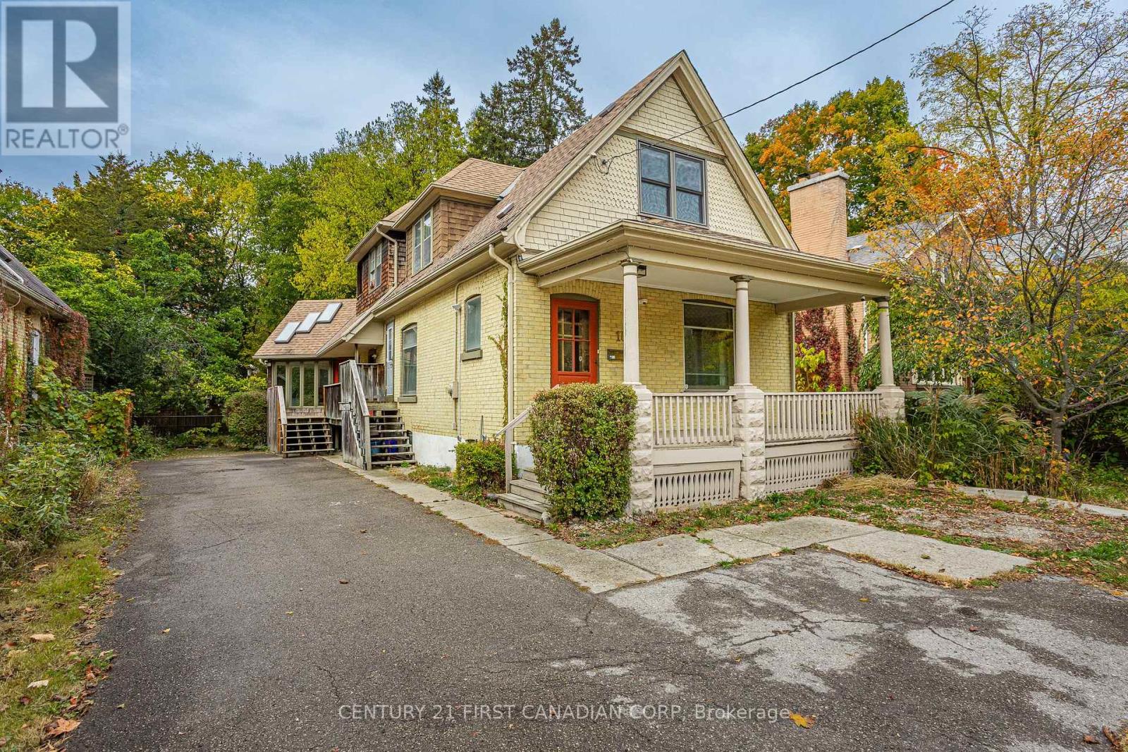 16 Woodward Ave, London, ON N6H 2G7