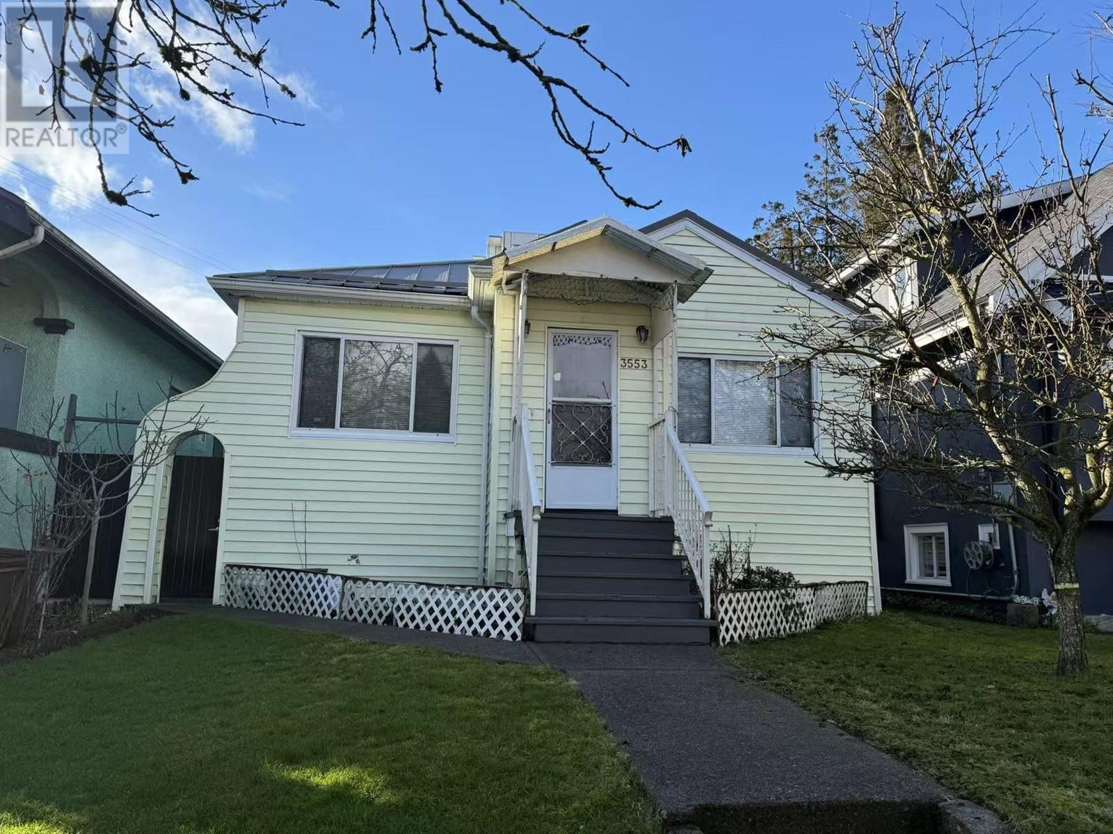 3553 Inverness St, Vancouver, BC V5V 4V6