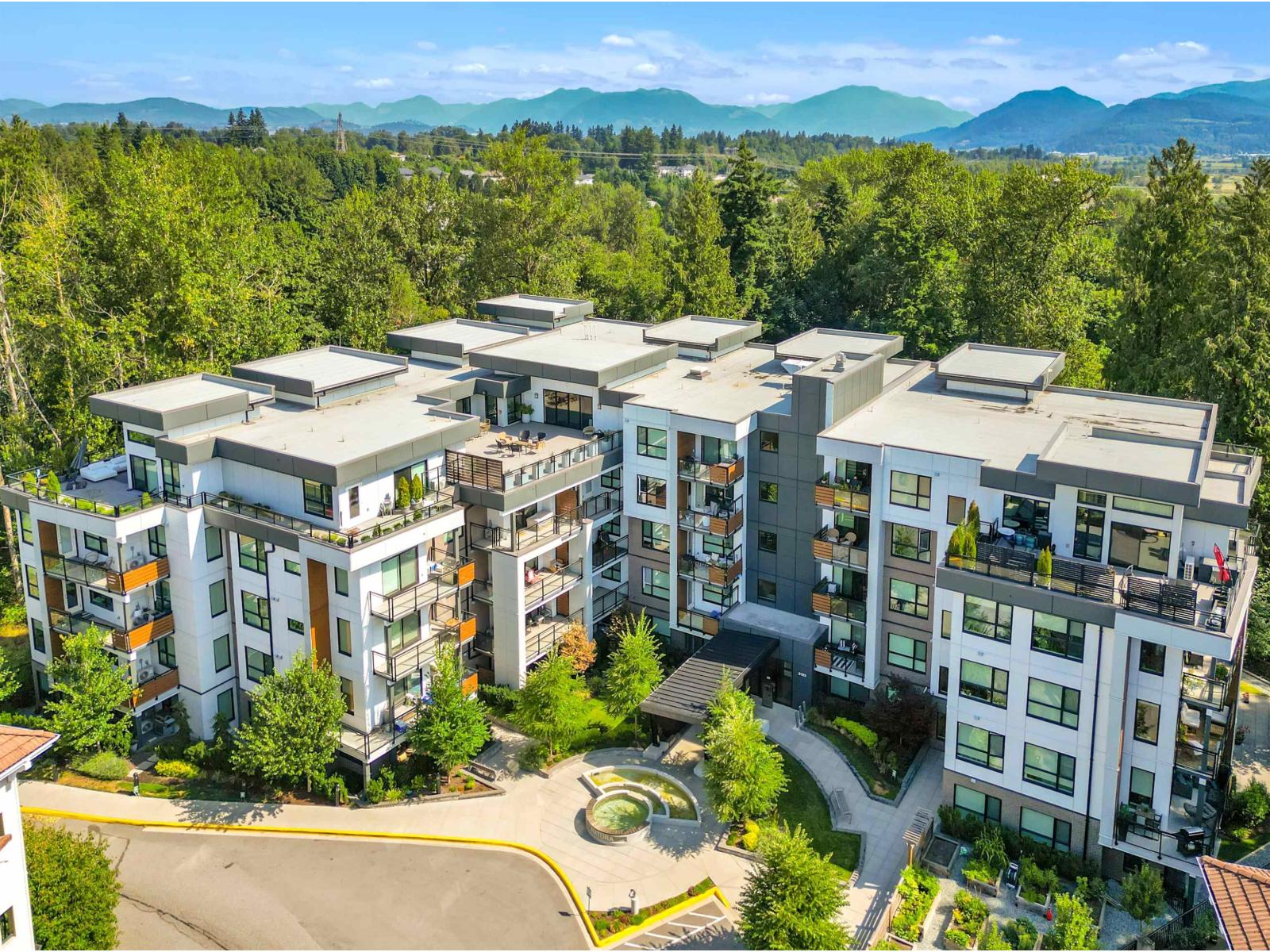 3182 Gladwin Road Unit 415, Abbotsford, BC V2T 0K8