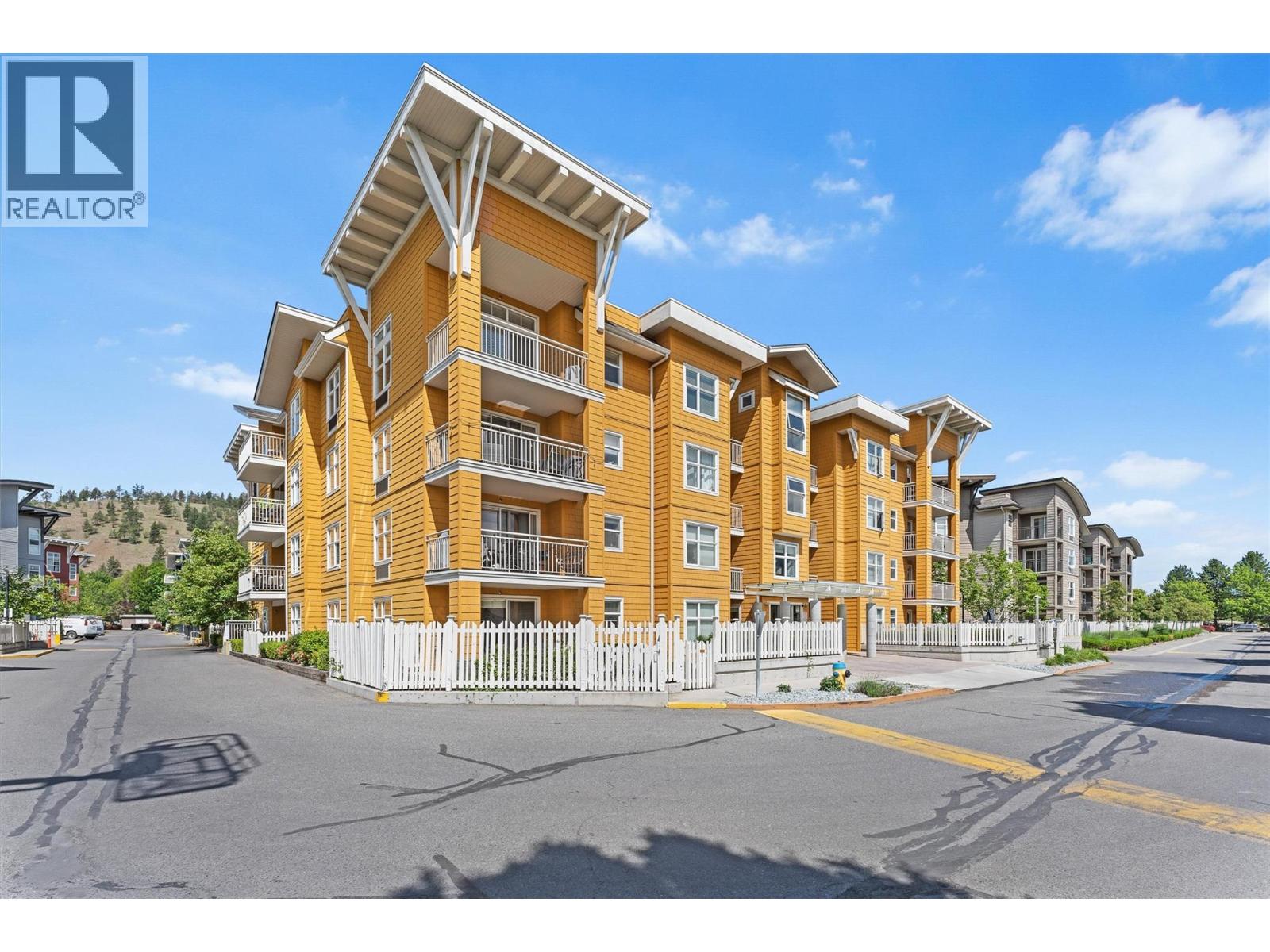 571 Yates Road Unit 404, Kelowna, BC V1V 2V5