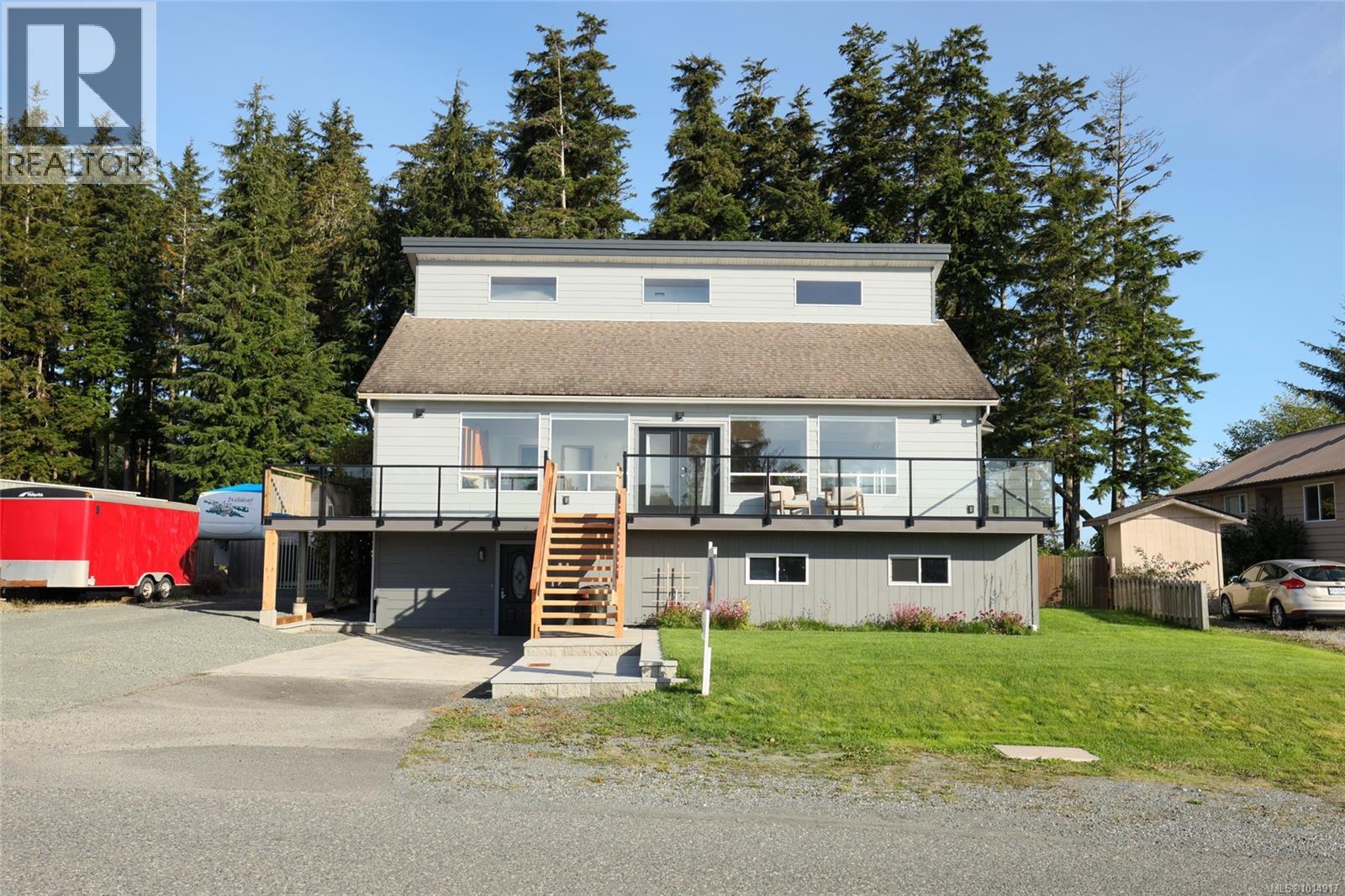 8730 Seaview Dr, Port Hardy, BC V0N 2P0