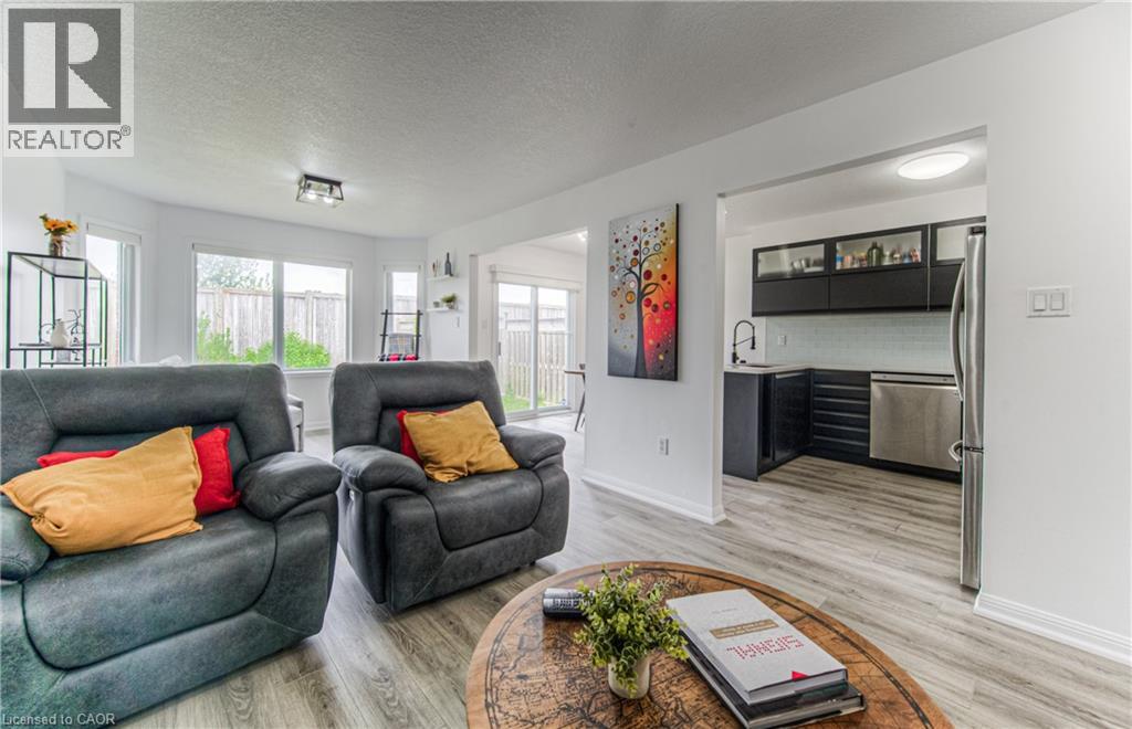 583 Windflower Cres, Kitchener, ON N2E 4E3